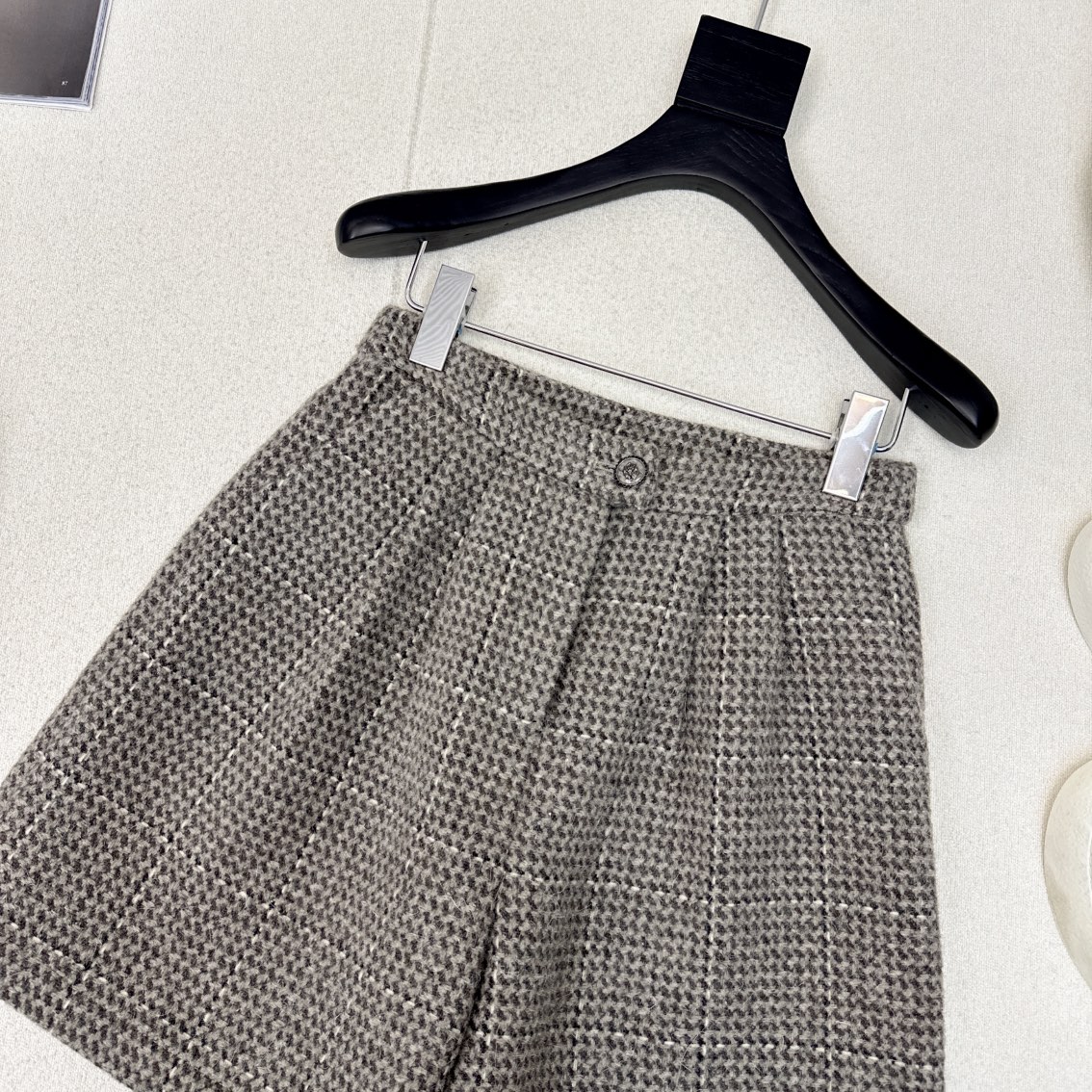 特价🉐️❗️SM❗️不退不换❗️独家首发 C家 25Ss————早春最新走秀同款高级灰套装🩶重工艺立体亮