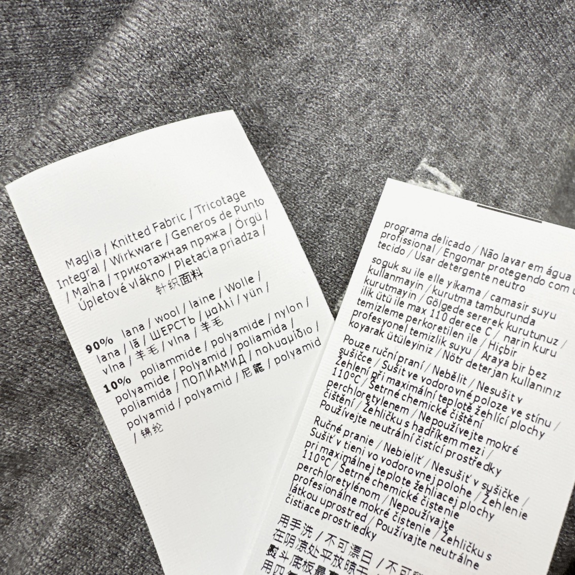 特价🉐️❗️灰色SML❗️不退不换❗️入冬必备 Max 25Ss————秋冬最新款经典logo字母装饰针