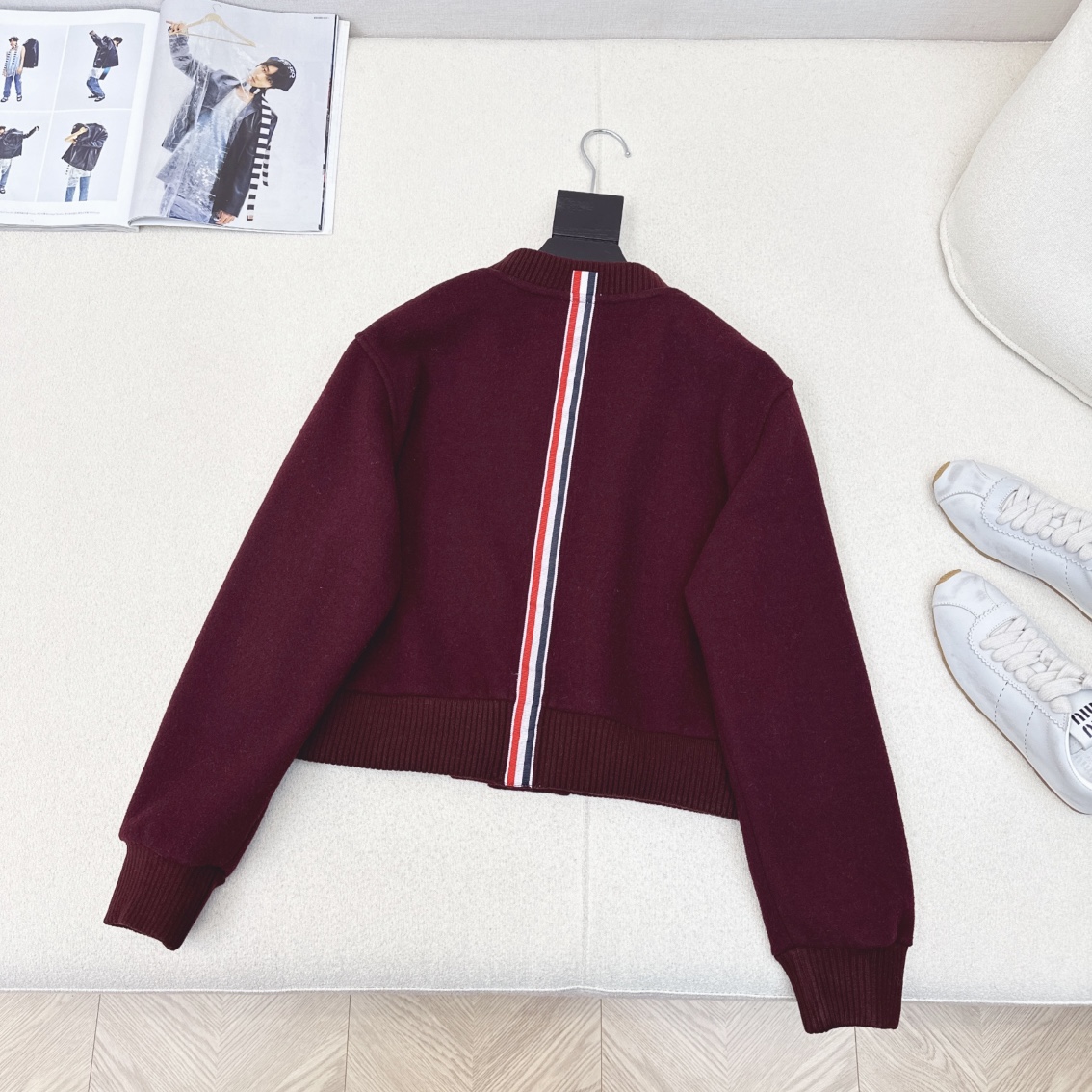 特价🉐️❗️现货齐码❗️不退不换❗️爆单款推荐 TB ————最新款经典撞色织带拼接毛呢棒球服 🩶随性又