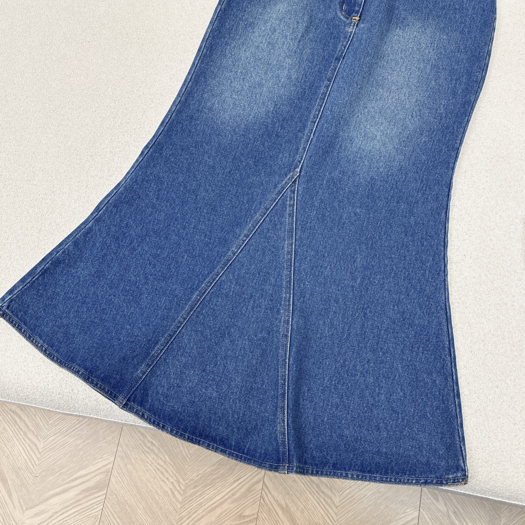 特价🉐️❗️现货齐码❗️不退不换❗️独家首发 CD 25Ss————早春最新款复古丹宁牛仔套装 🩵宽松廓