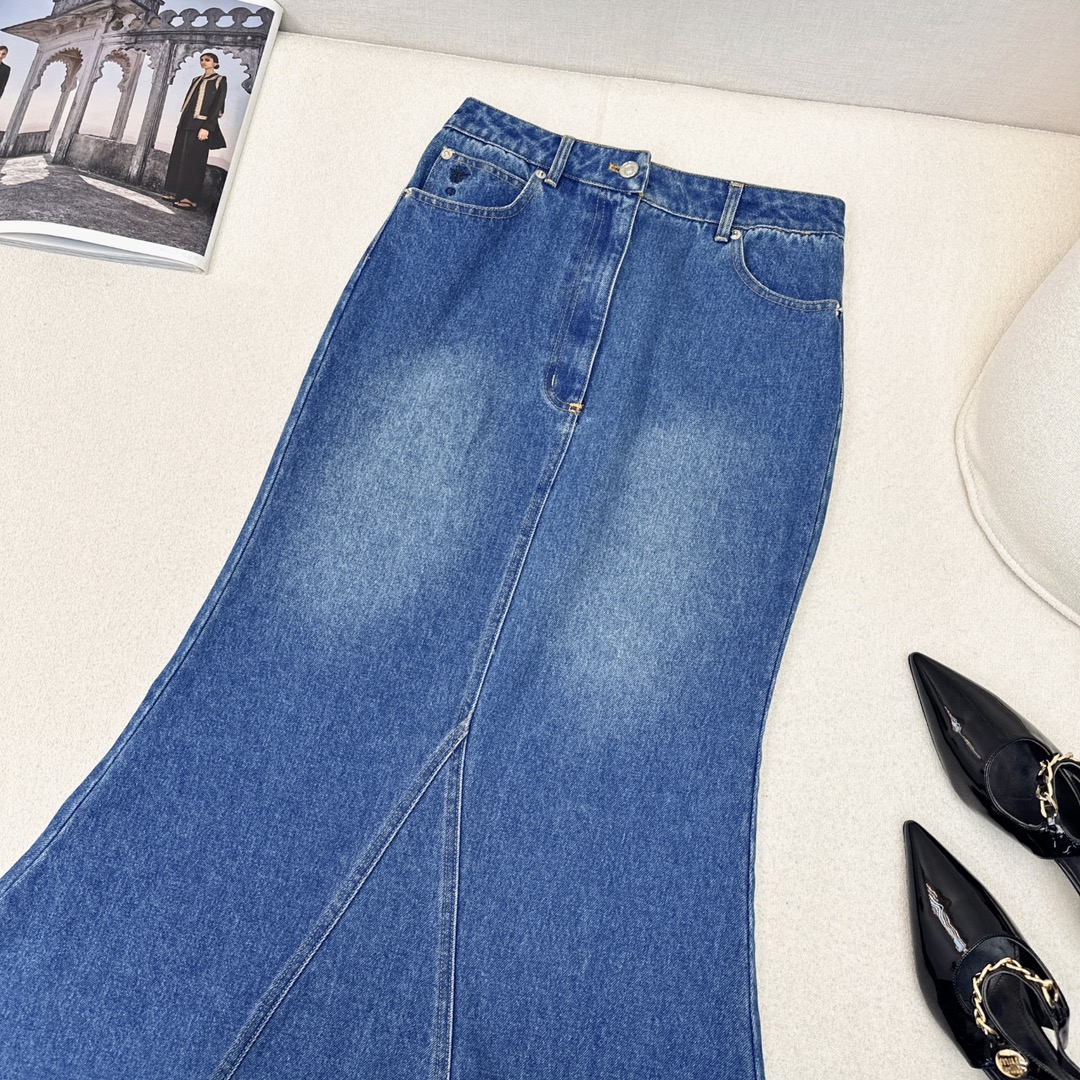 特价🉐️❗️现货齐码❗️不退不换❗️独家首发 CD 25Ss————早春最新款复古丹宁牛仔套装 🩵宽松廓