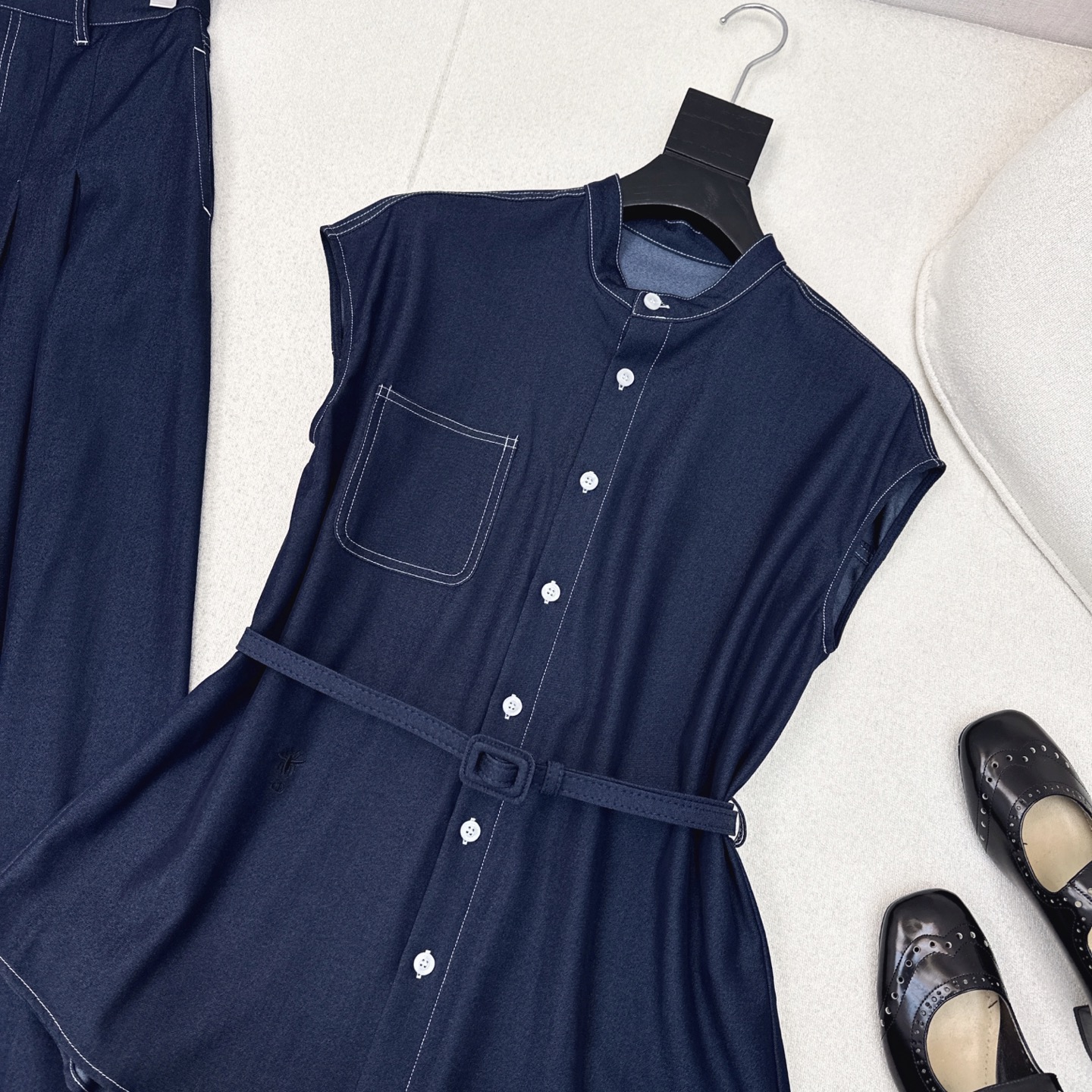 特价🉐️一套❗️现货齐码❗️不退不换❗️独家款～ CD 25Ss————春夏最新款时髦感在线牛仔套装🖤帅