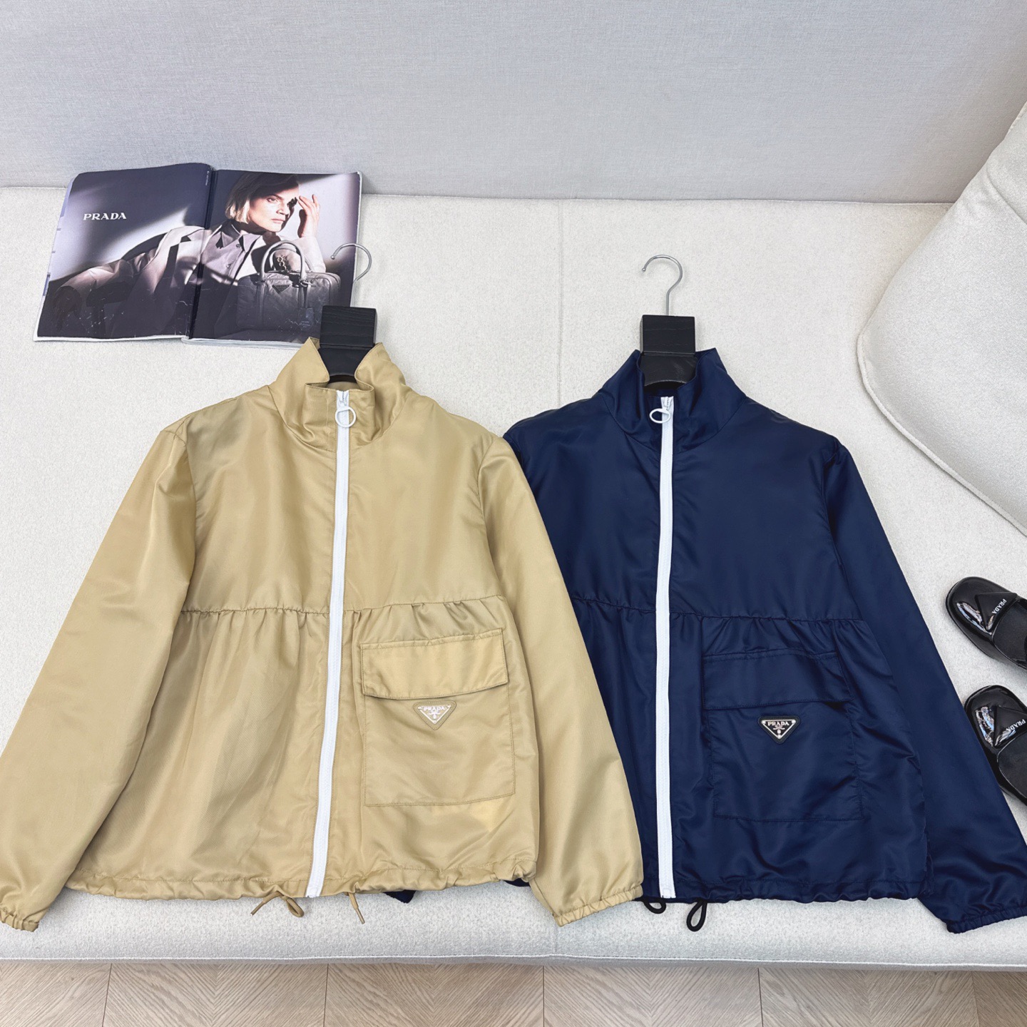 特价🉐️❗️杏色SML❗️不退不换❗️独家首发 PD 25Ss————春夏最新款时髦精穿搭再生尼龙拉链夹