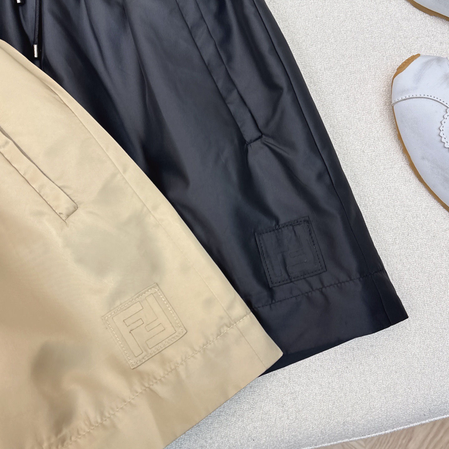 特价🉐️❗️现货齐码❗️不退不换❗️FD 25Ss————春夏最新款时髦风气质一系列套装🖤减龄运动少女风