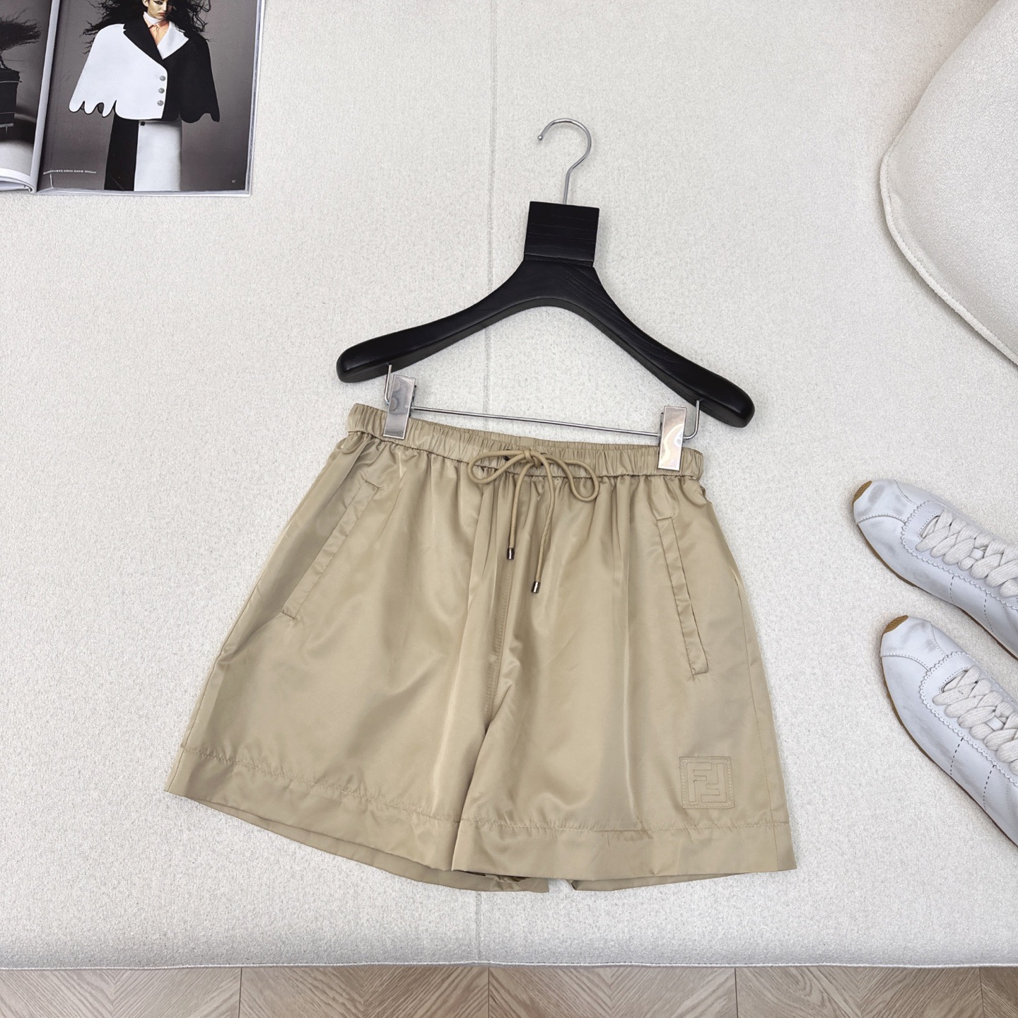 特价🉐️❗️现货齐码❗️不退不换❗️FD 25Ss————春夏最新款时髦风气质一系列套装🖤减龄运动少女风