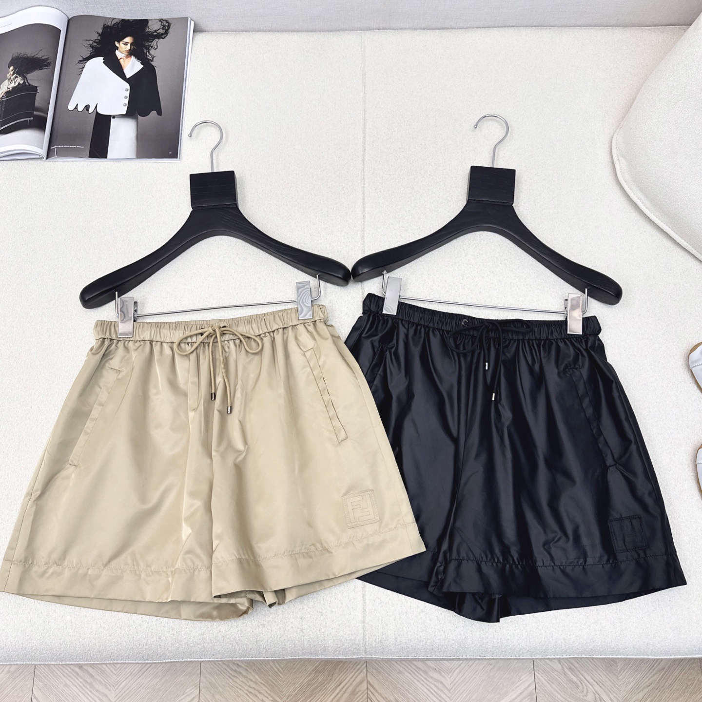 特价🉐️❗️现货齐码❗️不退不换❗️FD 25Ss————春夏最新款时髦风气质一系列套装🖤减龄运动少女风