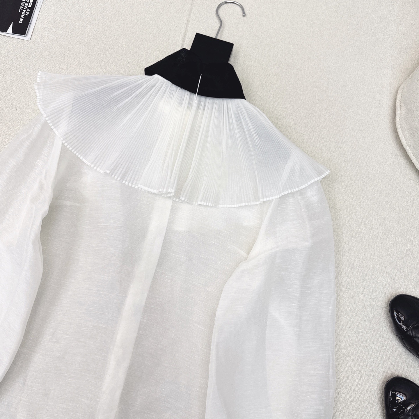 “Zim 25Ss: Elegant White Cape with Linen Silk for a Romantic Morning and Autumn Look” - 图片 8