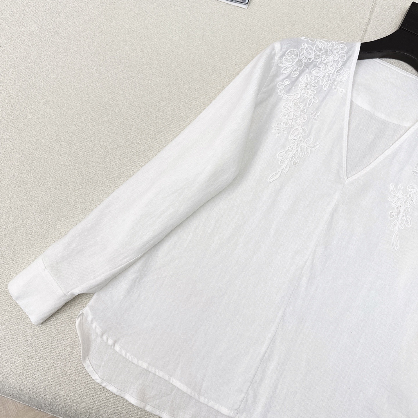 特价🉐️ ❗️现货齐码❗️不退不换❗️高级老钱风 Bc 25Ss————春夏最新款重磅刺绣盘花工艺亚麻上