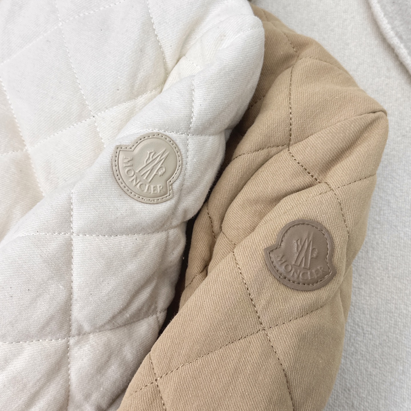 爆单款推荐 Mc 25Ss————秋冬最新款菱形绗缝夹棉修身棉服小外套🤎气质翻领双口袋修身设计 减龄少女