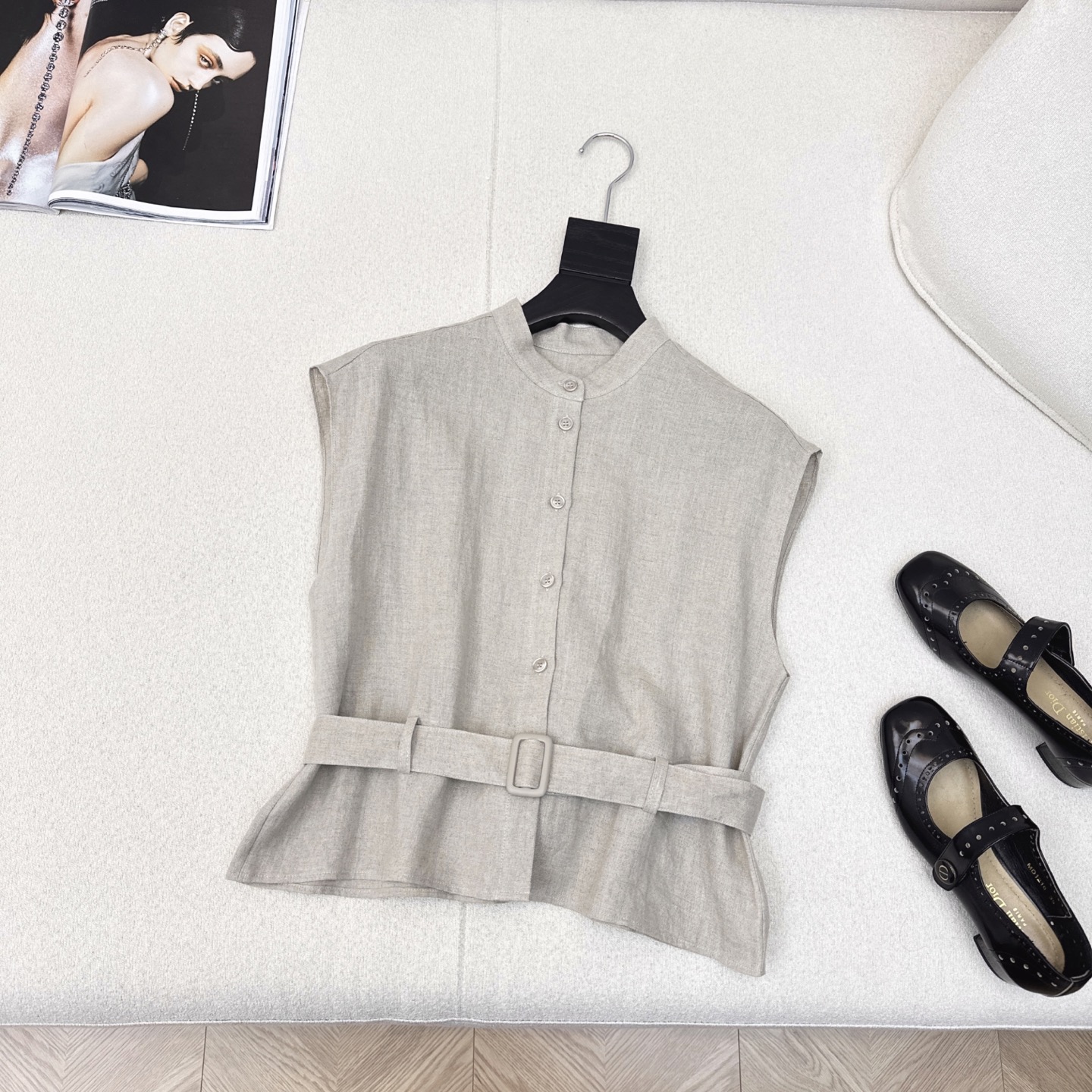 “Stylish Linen Line for Women: Short-Sleeved Shirts with Large Shoulder Sleeves” - 图片 5