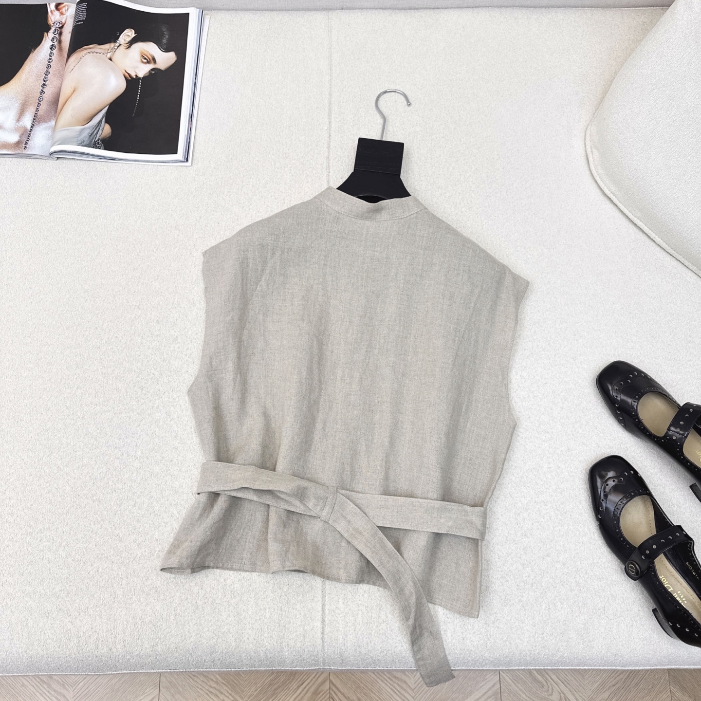 “Stylish Linen Line for Women: Short-Sleeved Shirts with Large Shoulder Sleeves” - 图片 6