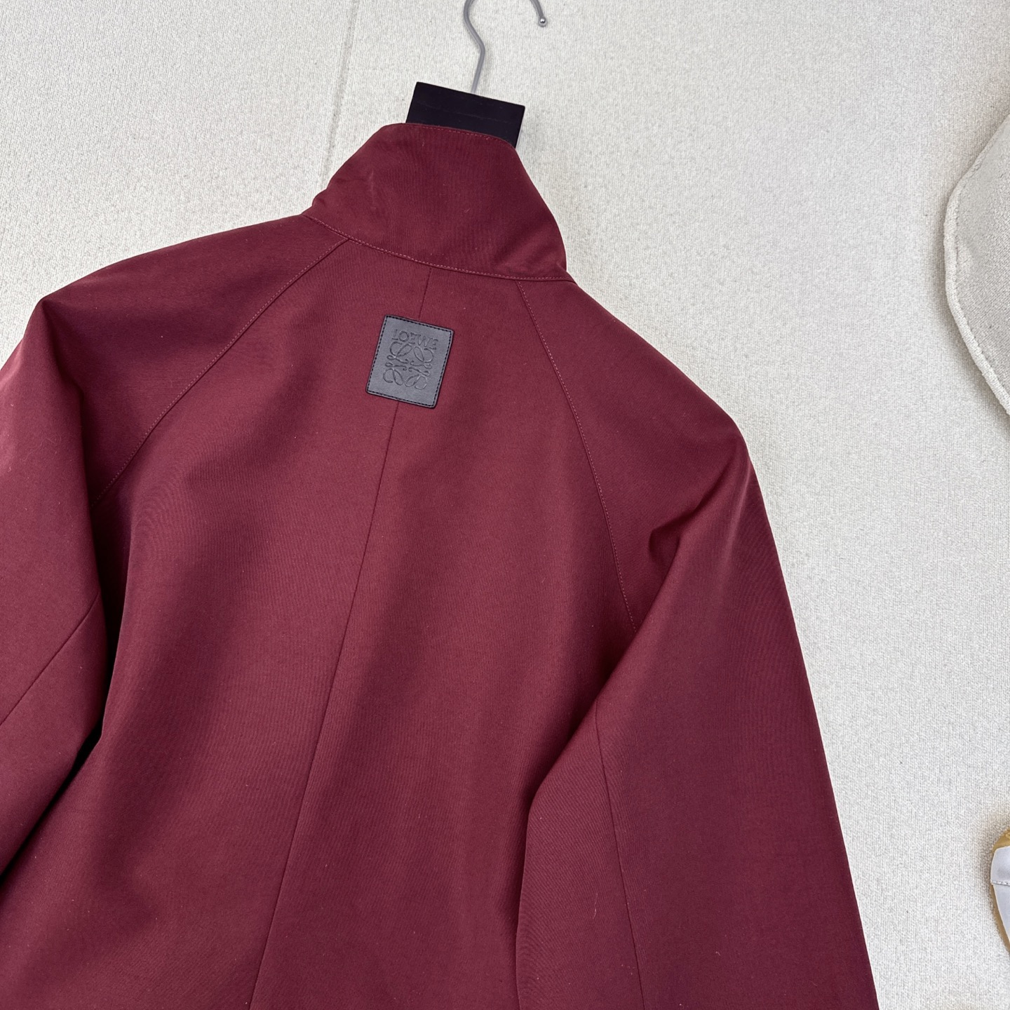 Loe 25Ss———早秋最新款立领酒红色夹克外套 ♥️一穿就能出门的款 完全不用费心费力搭配 气质工装