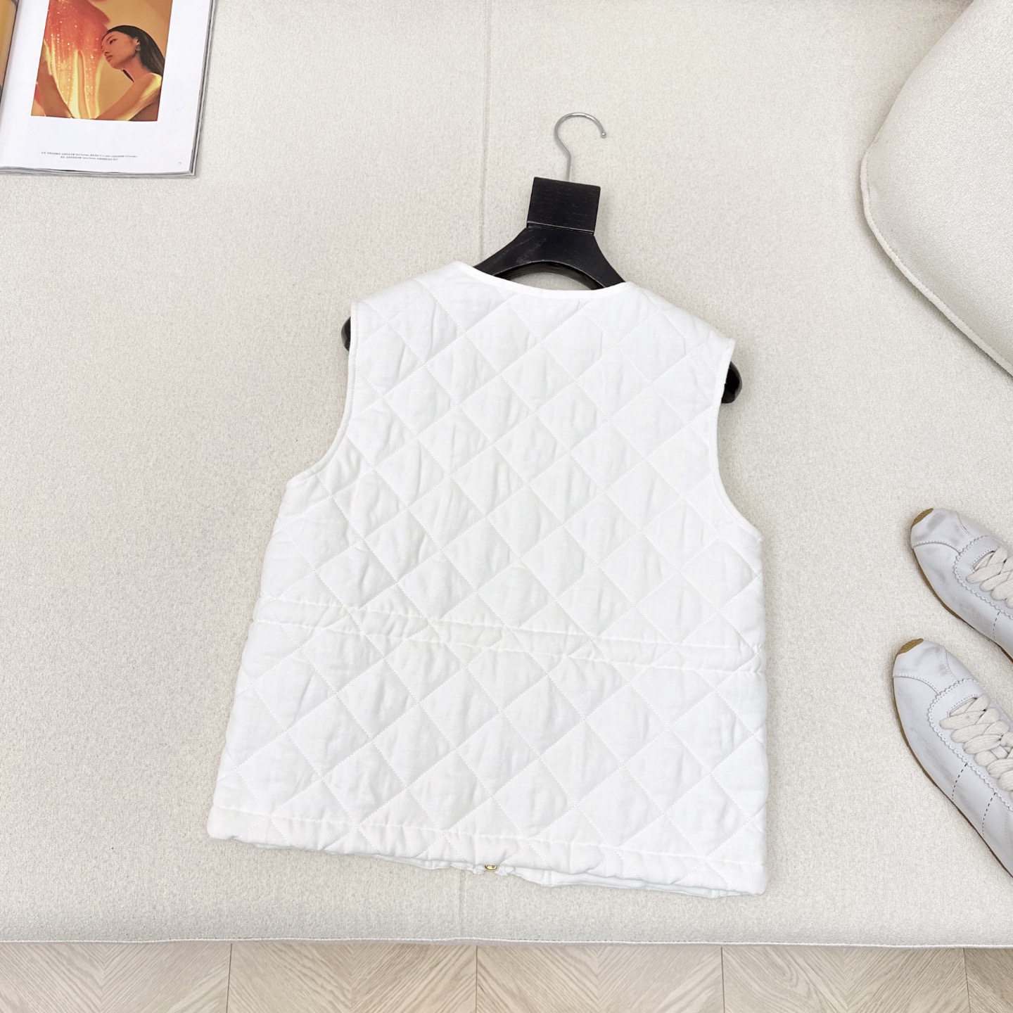 MC 25Ss————秋冬最新款菱形绗缝夹棉无袖马甲🤍定制亚麻面料 yb一致 进口机压线格工艺对格立体剪