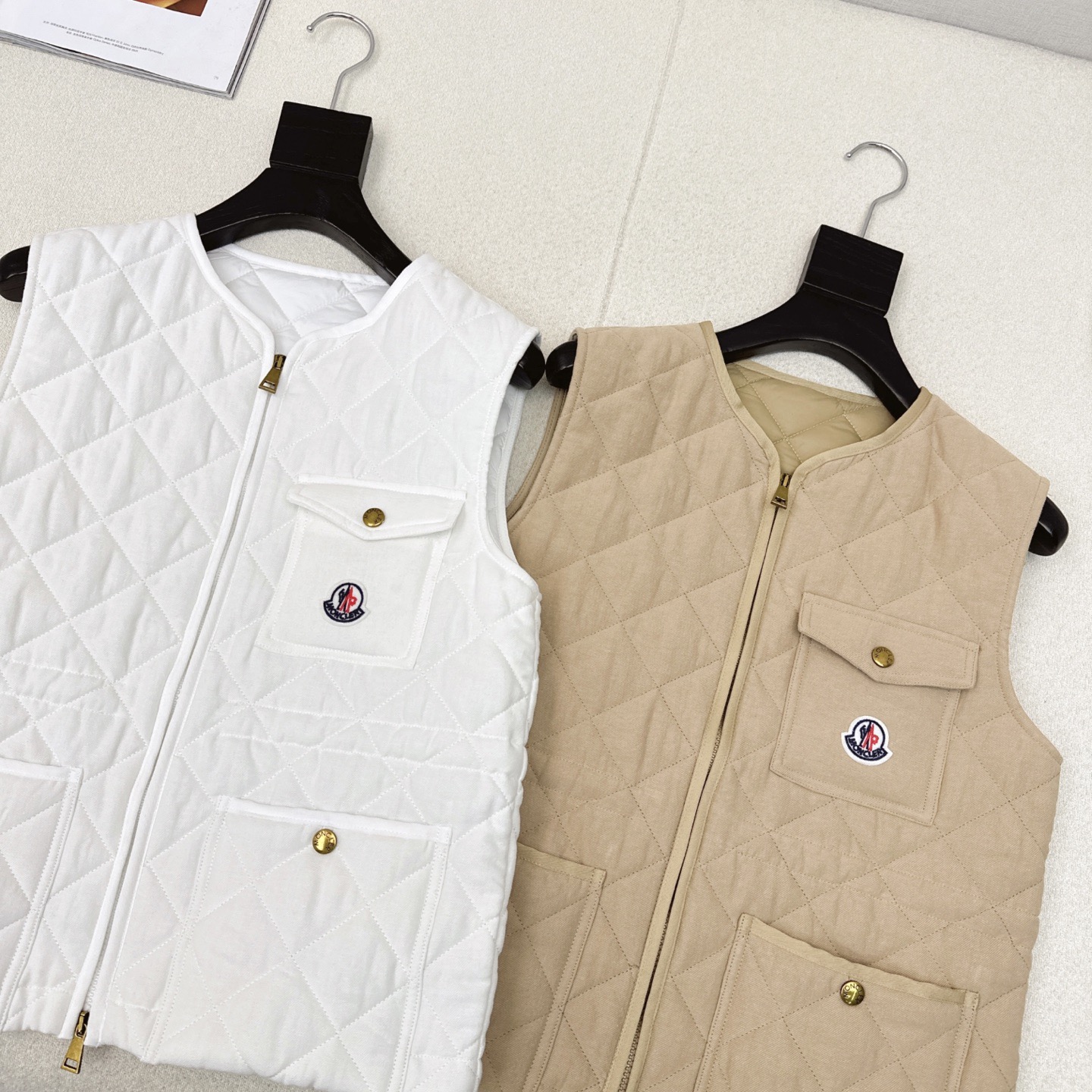 MC 25Ss————秋冬最新款菱形绗缝夹棉无袖马甲🤍定制亚麻面料 yb一致 进口机压线格工艺对格立体剪