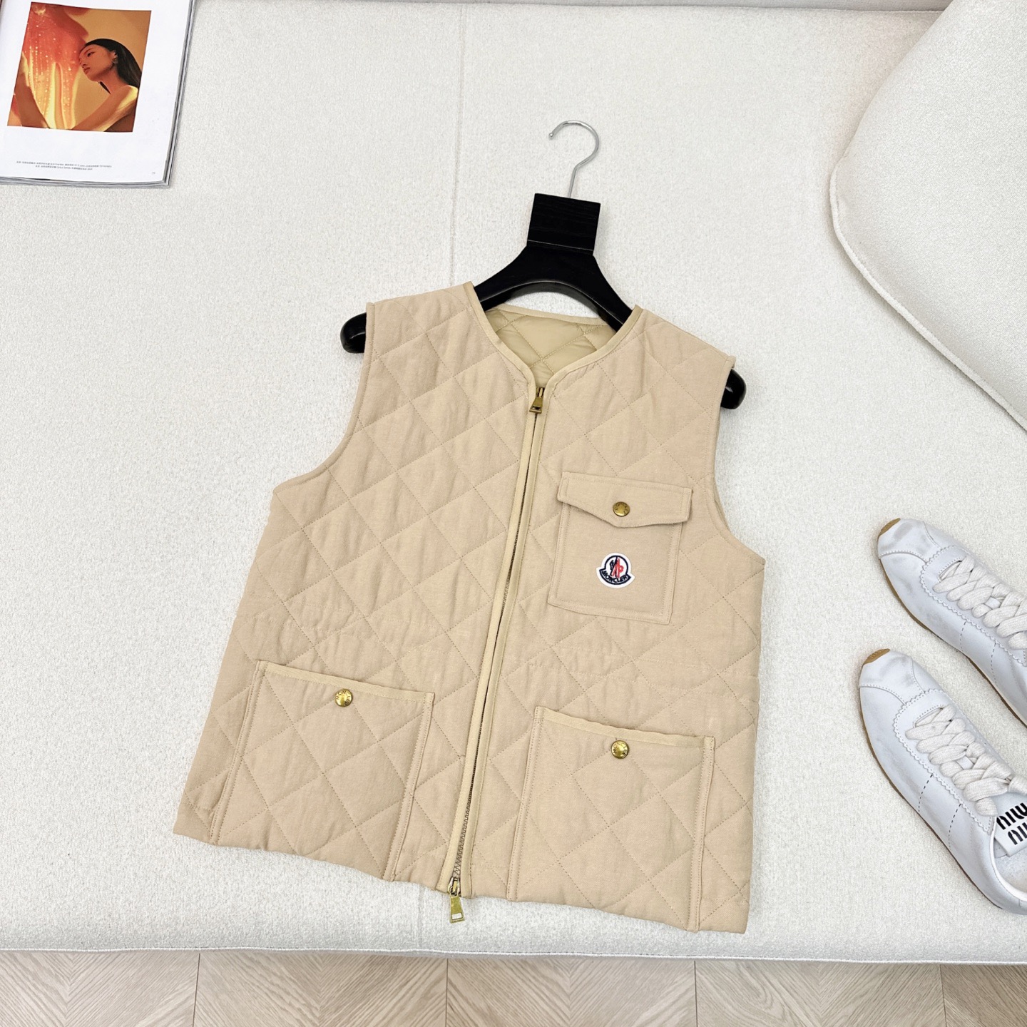 MC 25Ss————秋冬最新款菱形绗缝夹棉无袖马甲🤍定制亚麻面料 yb一致 进口机压线格工艺对格立体剪