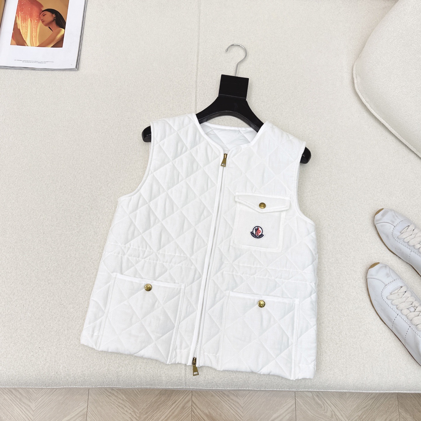 MC 25Ss————秋冬最新款菱形绗缝夹棉无袖马甲🤍定制亚麻面料 yb一致 进口机压线格工艺对格立体剪