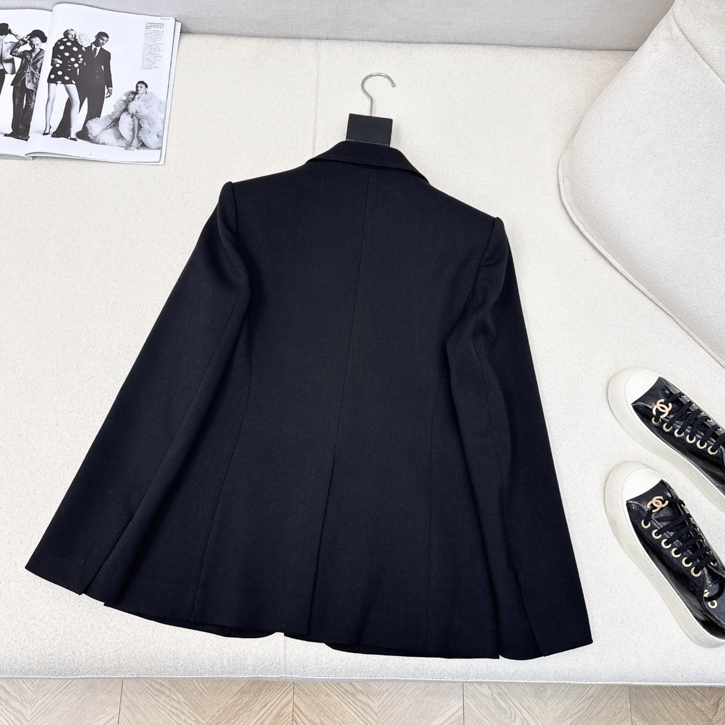 “Autumn Winter Tan Dress Suit with Stylish Design and Classic Flair” - 图片 8