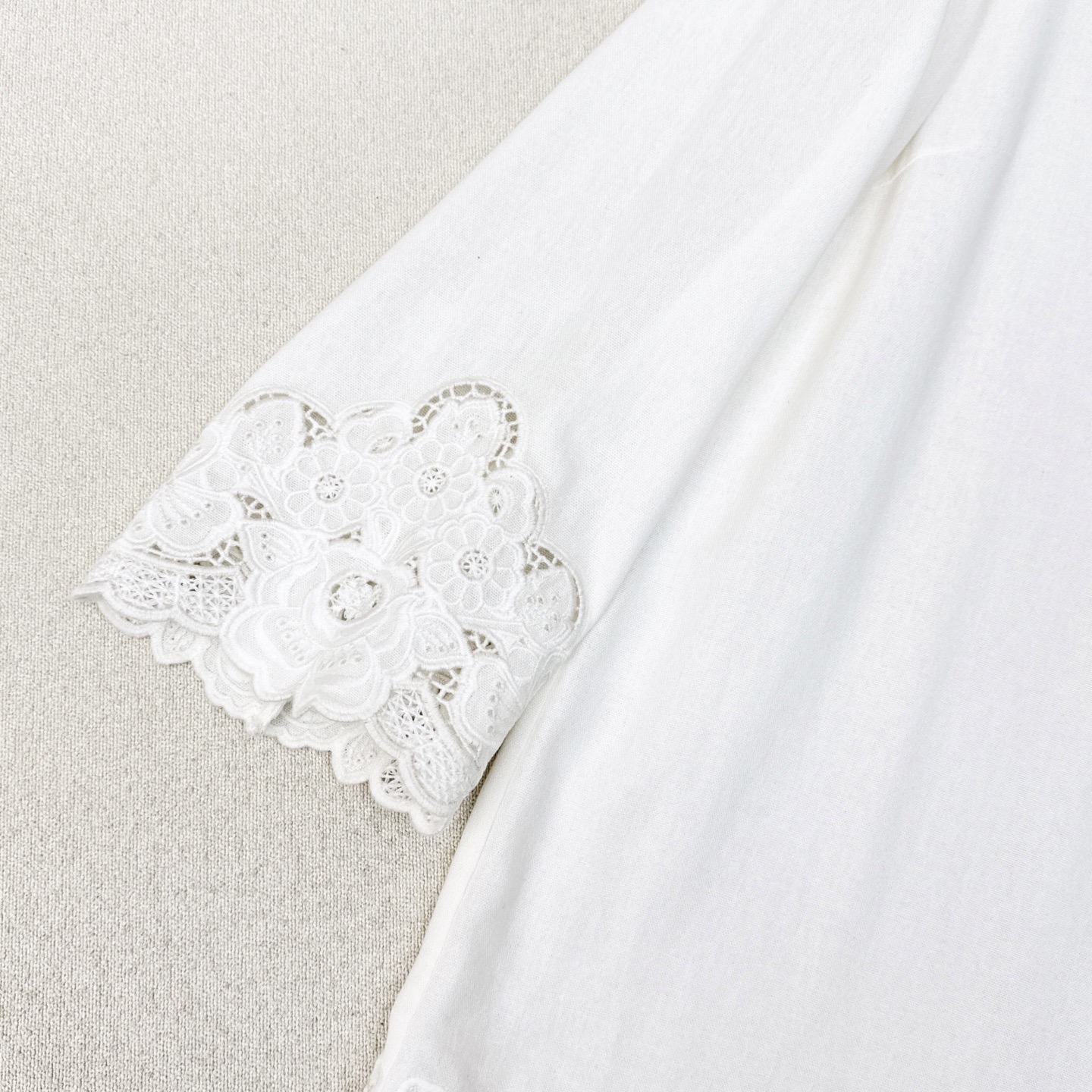 重工款 VLTN 25Ss————早秋最新款2重工满身刺绣白色连衣裙 🤍超美的一款 度假灰常适合 高级感