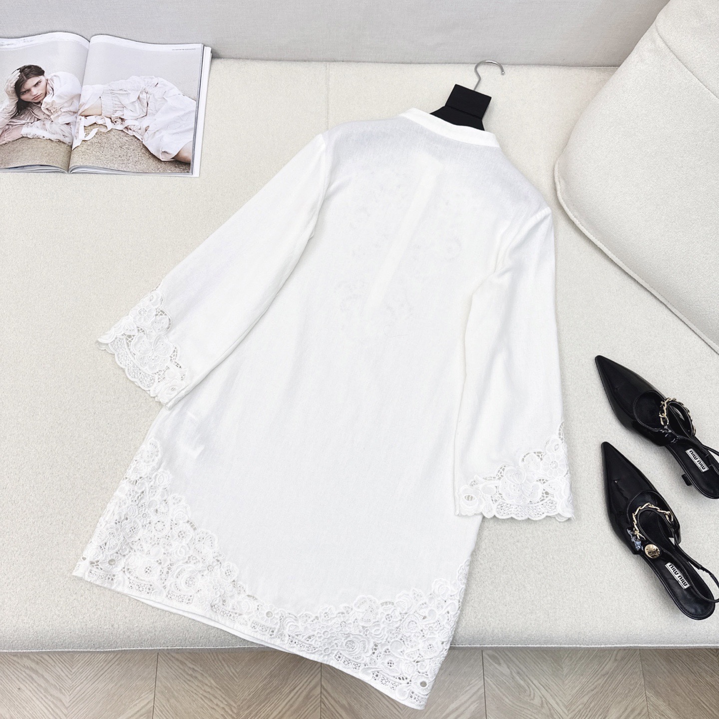 重工款 VLTN 25Ss————早秋最新款2重工满身刺绣白色连衣裙 🤍超美的一款 度假灰常适合 高级感