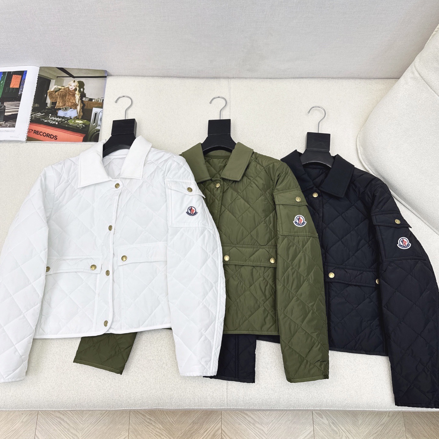 爆单款推荐 Mc 25Ss————秋冬最先款菱形绗缝夹棉短款棉服小外套🤍气质翻领双口袋小短款设计 减龄少