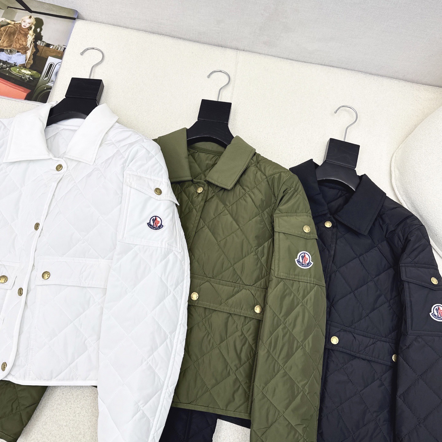 爆单款推荐 Mc 25Ss————秋冬最先款菱形绗缝夹棉短款棉服小外套🤍气质翻领双口袋小短款设计 减龄少