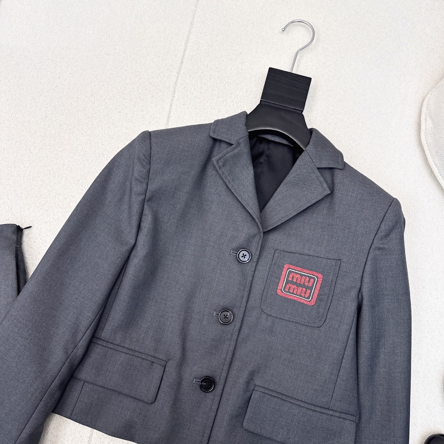 减龄学院风 Miu 26Ss————秋冬最新款缪系减龄穿搭套装🩶小短款西装外套 甜酷风减龄穿搭Look～