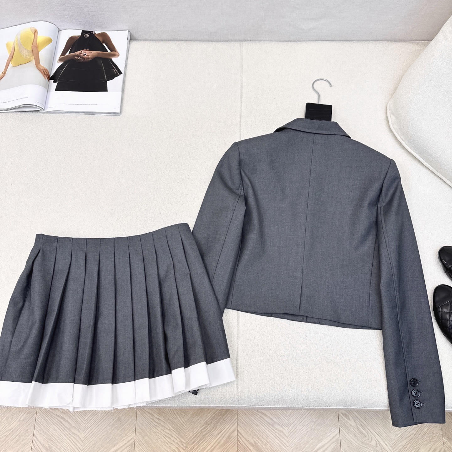 减龄学院风 Miu 26Ss————秋冬最新款缪系减龄穿搭套装🩶小短款西装外套 甜酷风减龄穿搭Look～