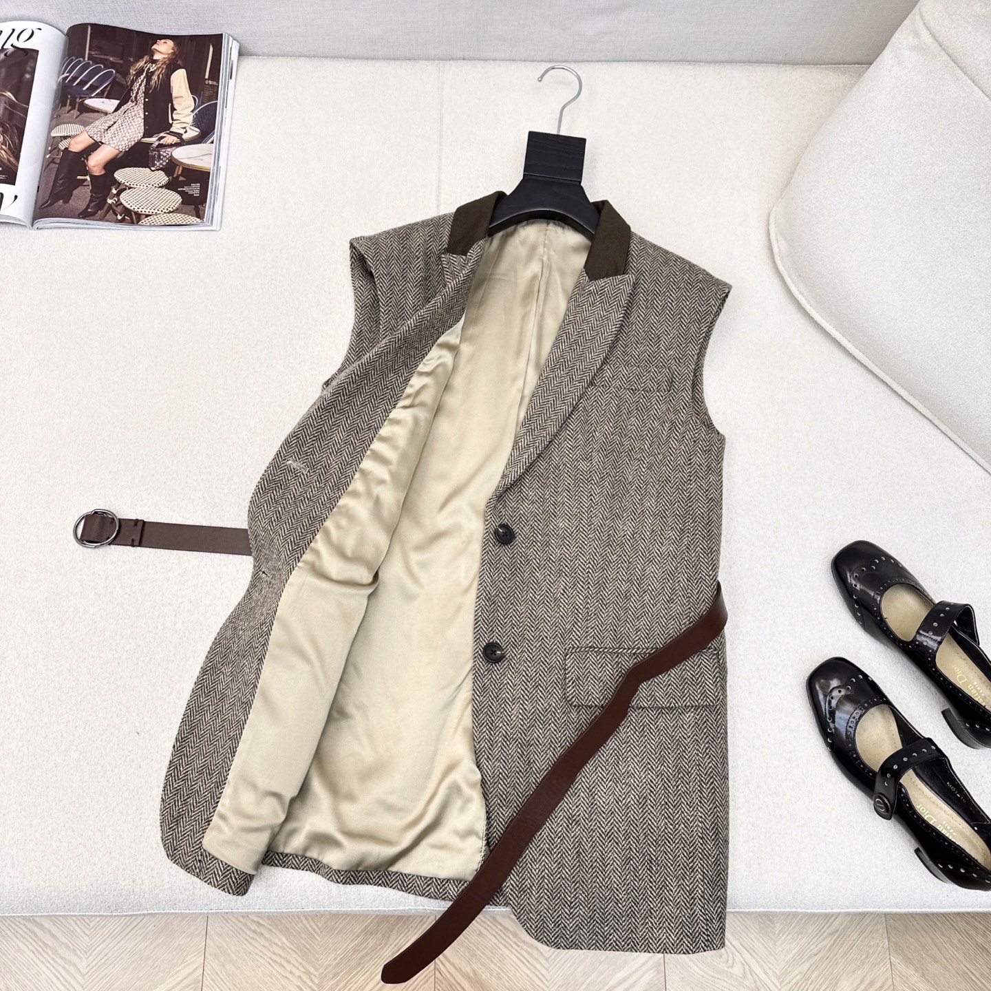 “Men’s Autumn/Winter Thong Suit: Cheesy-Skinned Design, High-Collar Style, Various Colors & Plastic Belts Included” - 图片 7