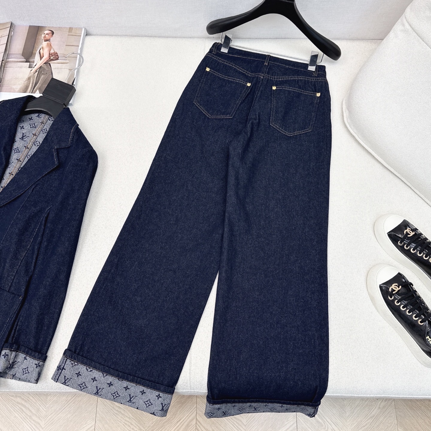 特价🉐️ ❗️现货齐码❗️不退不换❗️刘亦菲同款 L家 25Ss————秋冬最新款原浆色牛仔西装外套🖤经