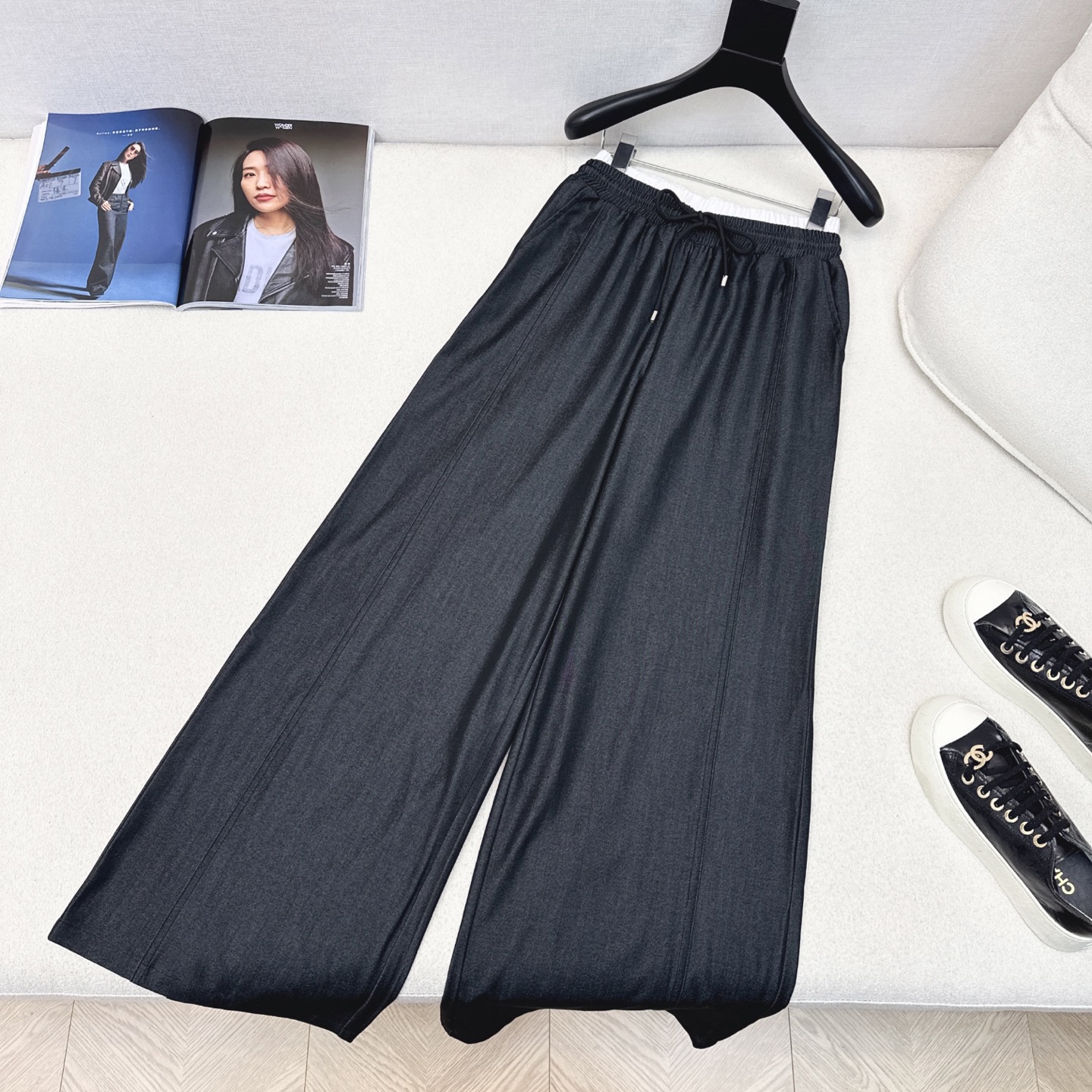 特价🉐️❗️现货齐码❗️不退不换❗️独家首发 Loe 25Ss———早秋最新款假两件撞色搭配松紧腰直筒裤