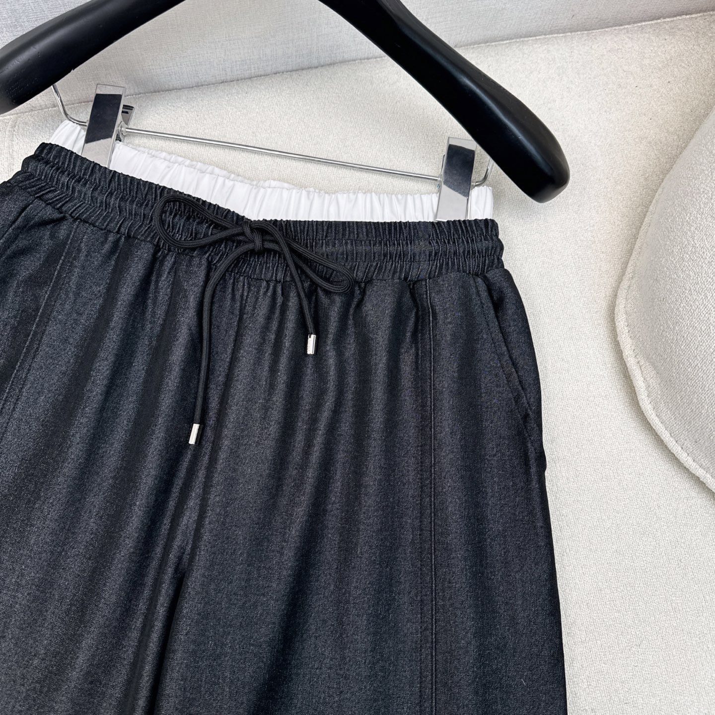 特价🉐️❗️现货齐码❗️不退不换❗️独家首发 Loe 25Ss———早秋最新款假两件撞色搭配松紧腰直筒裤