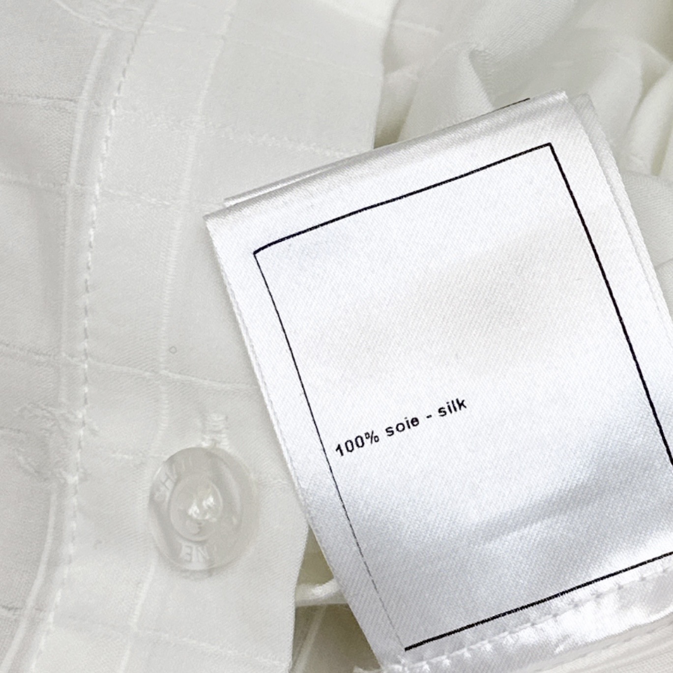 特价🉐️ ❗️现货齐码❗️不退不换❗️C家 25Ss————早秋最新款logo提花真丝白色衬衫🤍法式度假