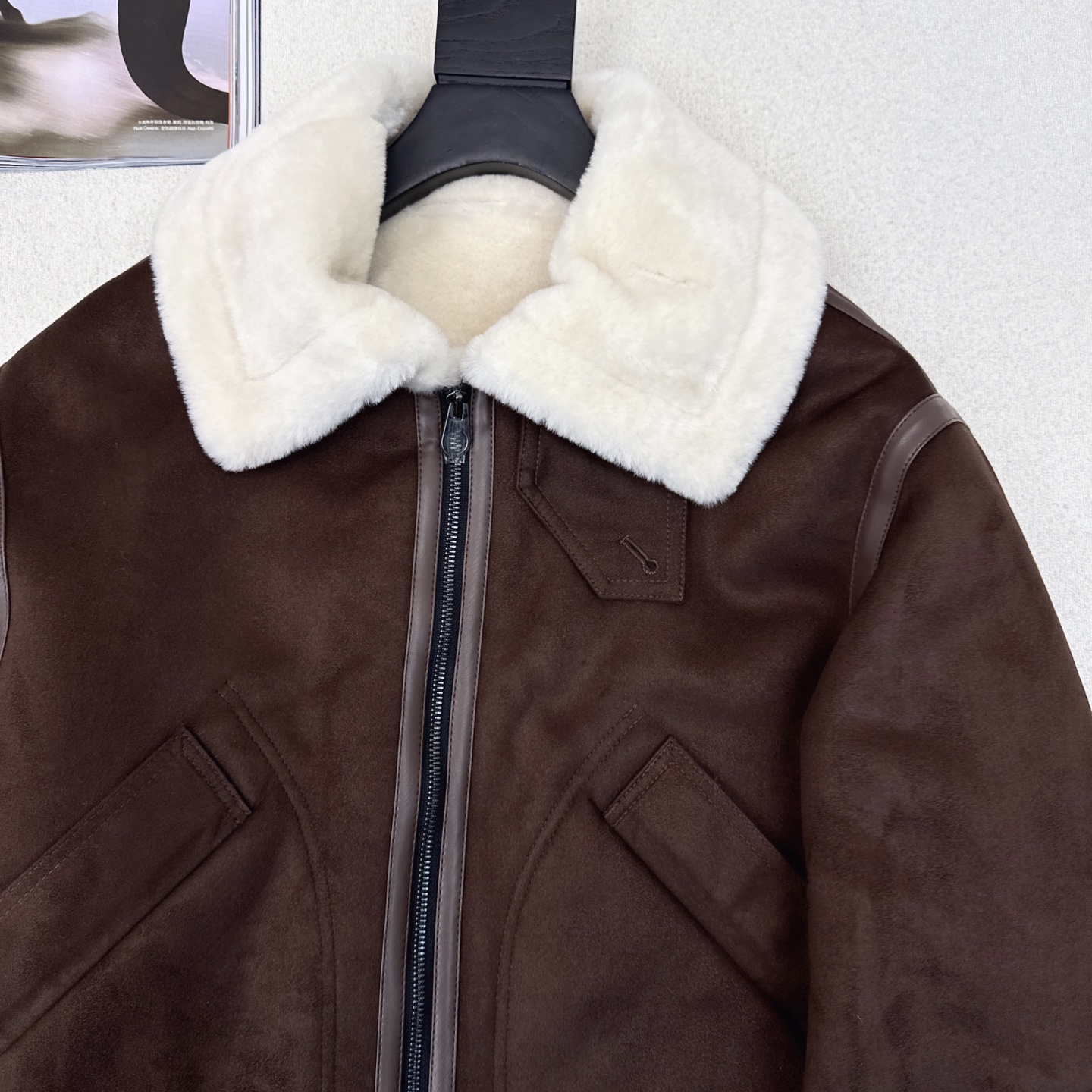 奚梦瑶同款 lp🆕 25Ss————秋冬最新款环保人造皮毛一体巧克力色外套🤎 老钱风穿搭 复古环保绒面质