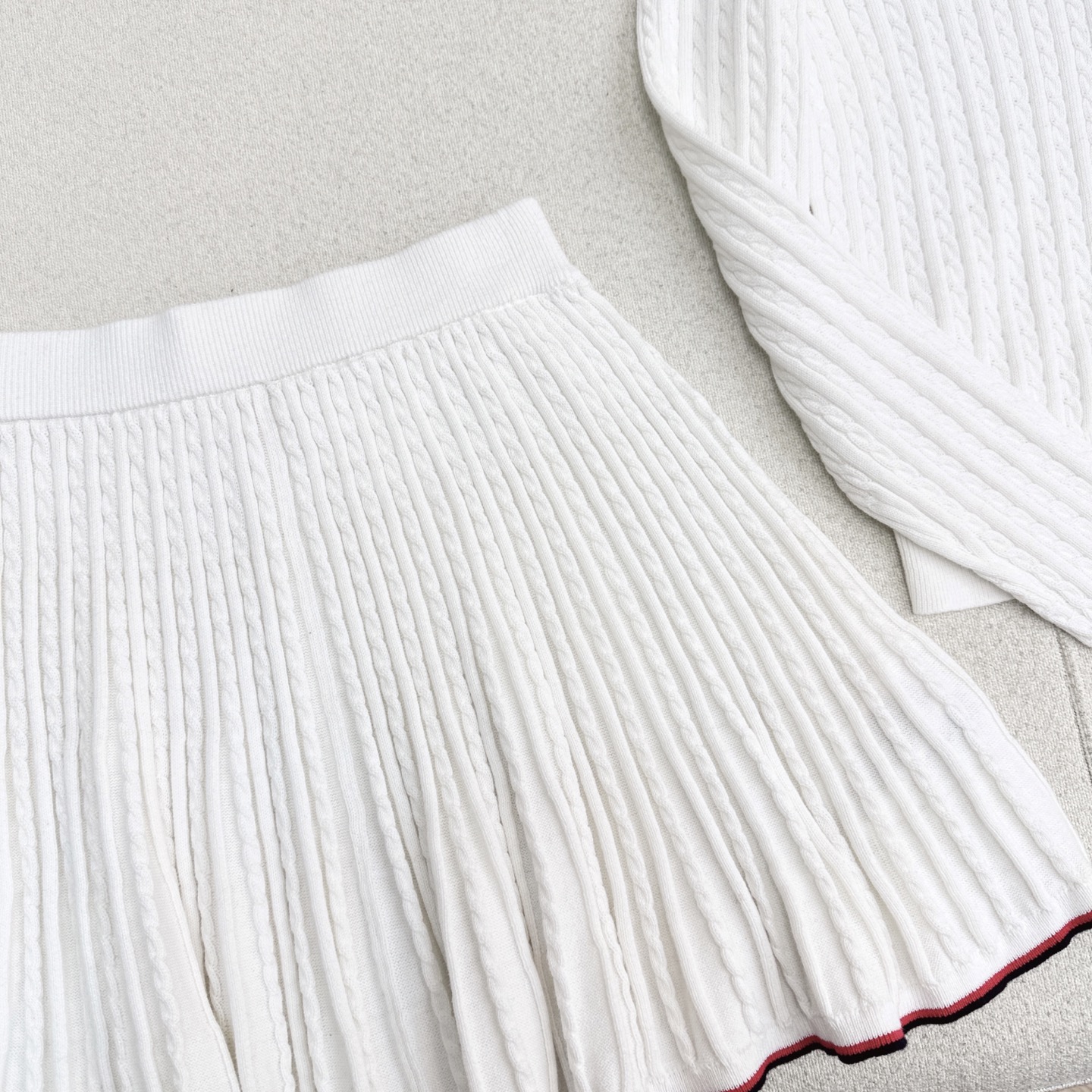 腔调感老钱风 RL 25Ss————秋冬最新款减龄小马刺绣Polo套装🤍翻领针织衫+mini半裙 减龄修