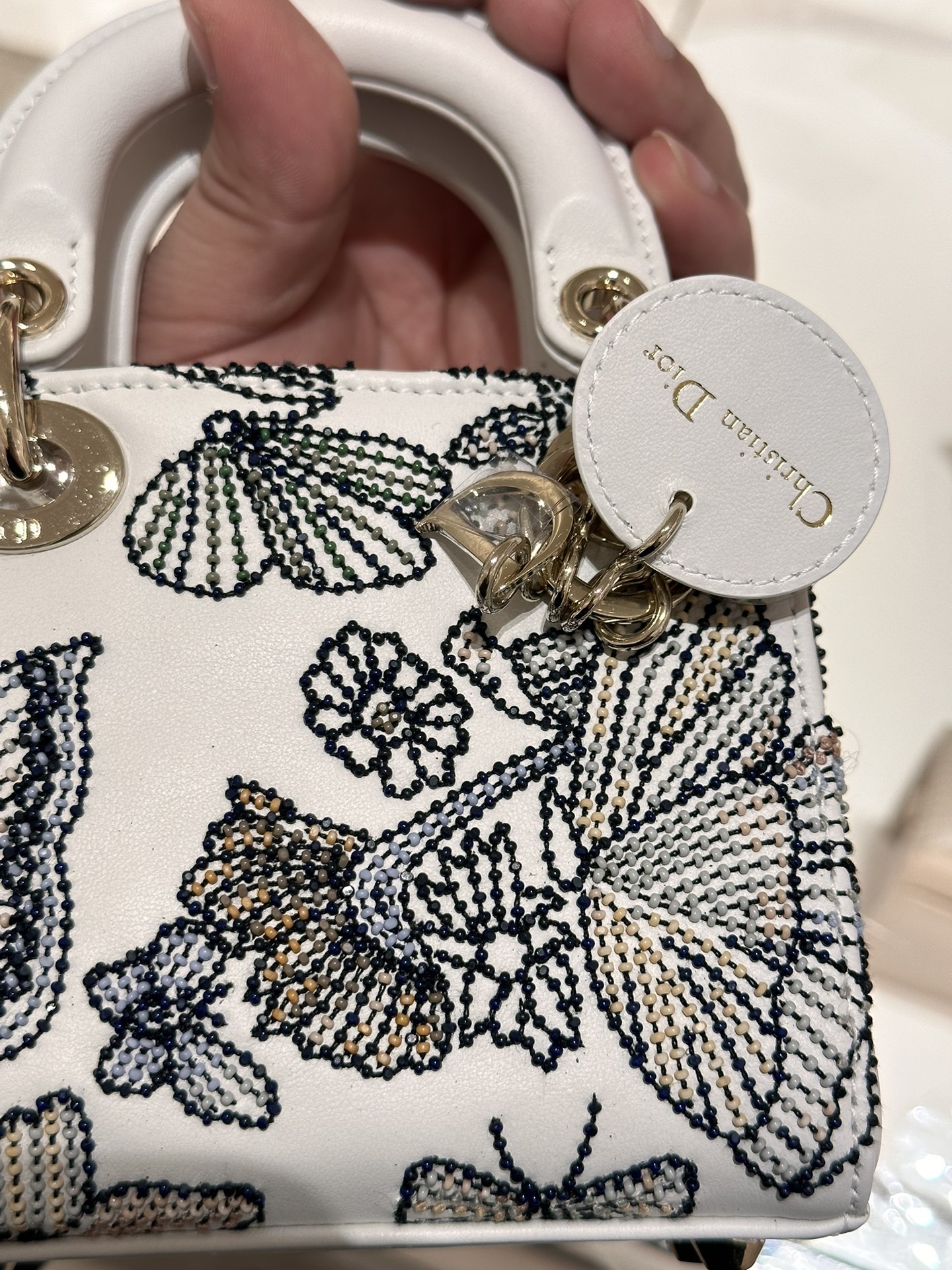 Dior Product _duPqfRFB1J8g1jnF0OfPYeMYf0c_Ot7uwmYxPxQ