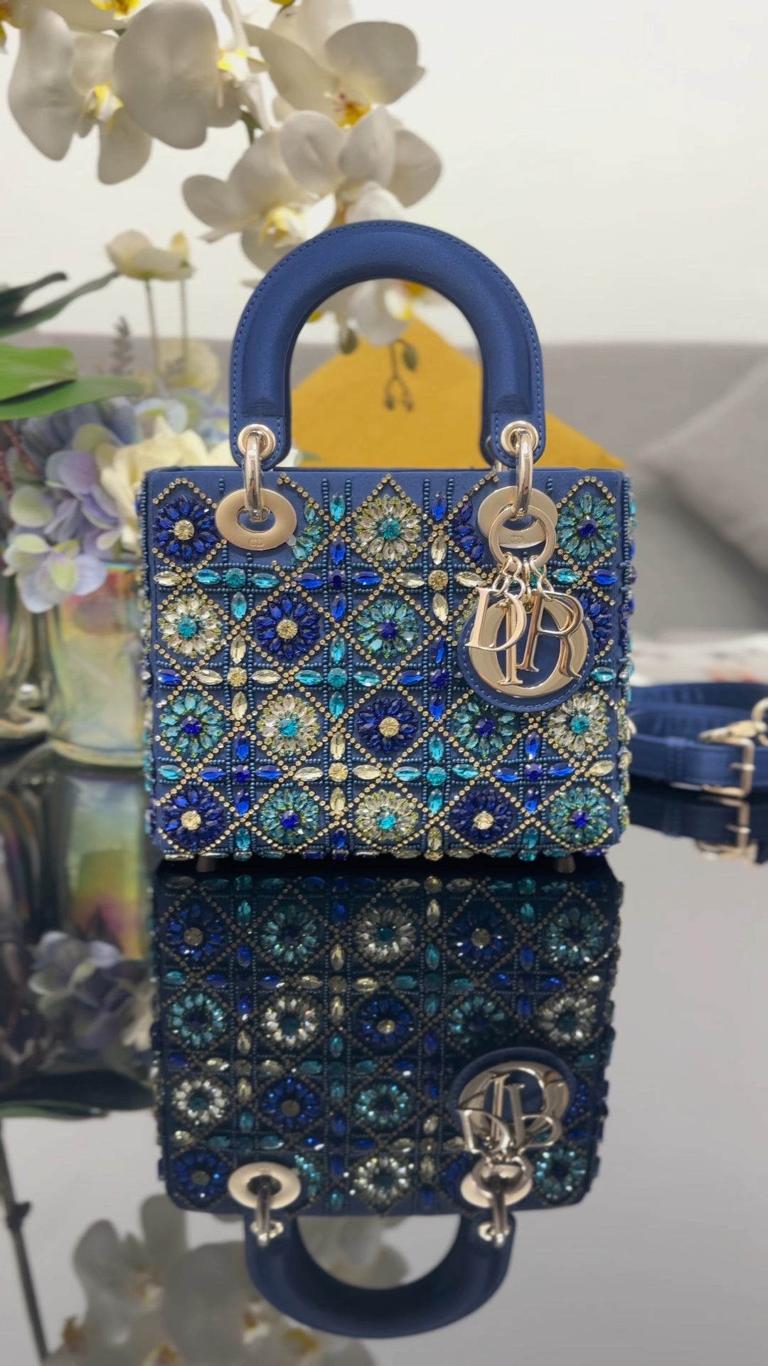 ❤️ Cuatro compartimentos bordados azul zafiro con diamantes azules, edición limitada