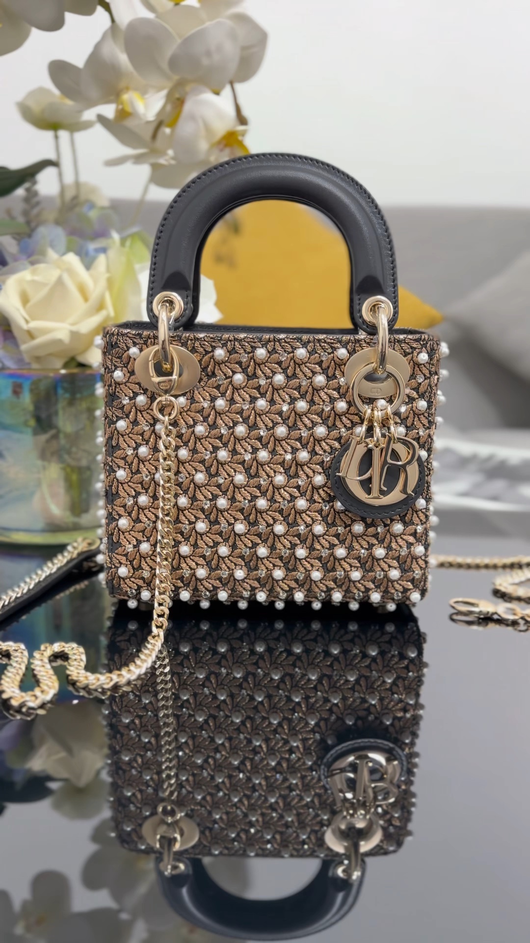 ❤️Bordado de plumas y perlas de tres compartimentos, edición limitada