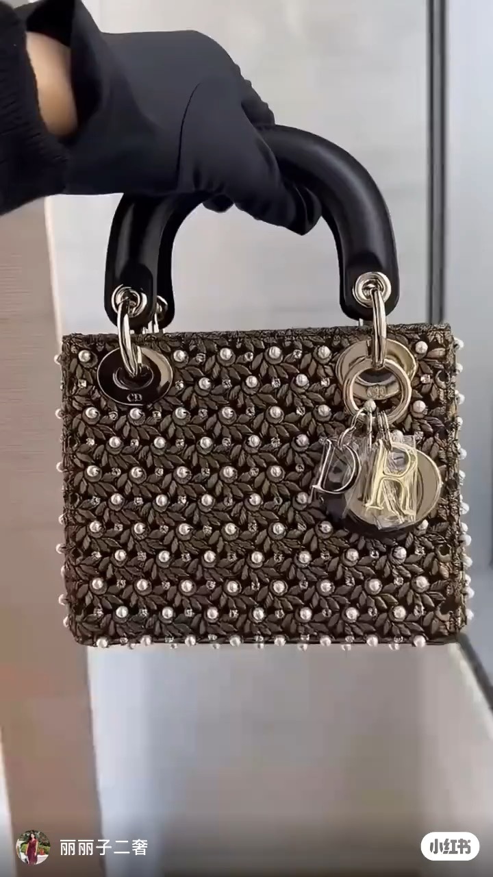 ❤️Nuevo estilo, bordado de plumas y perlas de tres compartimentos, video de vitrina