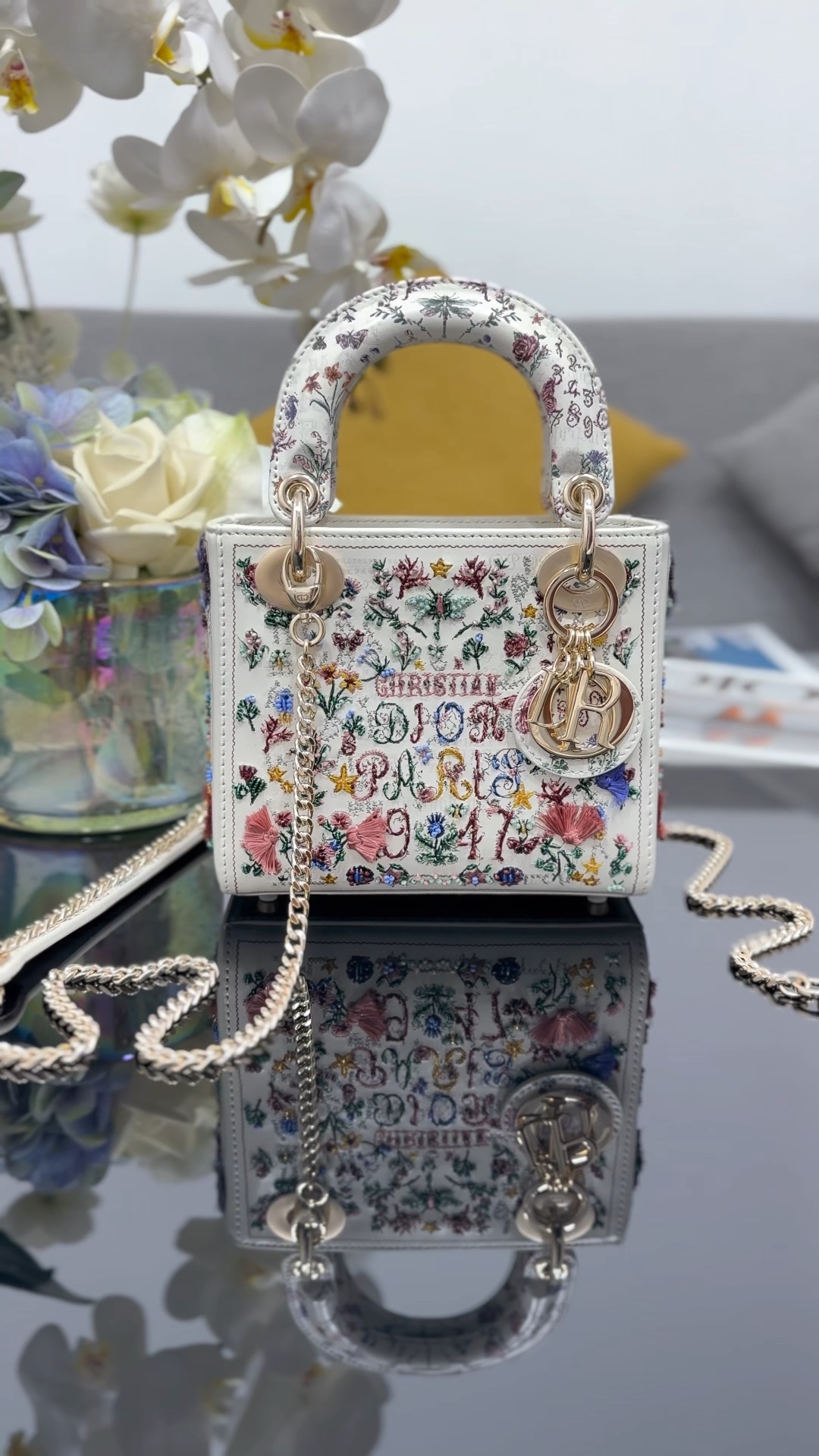 ❤️Nuevo estilo, tres compartimentos con bordado de cuentas brillantes, edición limitada
