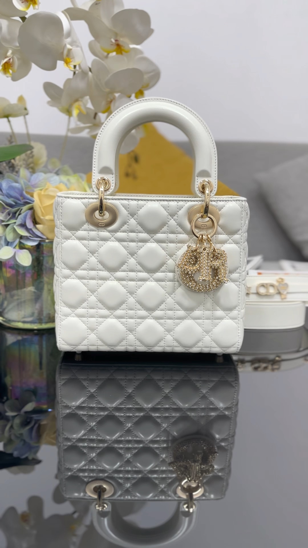 ❤️Hebilla de cristal de piel de oveja de cuatro marcos con insignias de diamantes originales de tres puntos