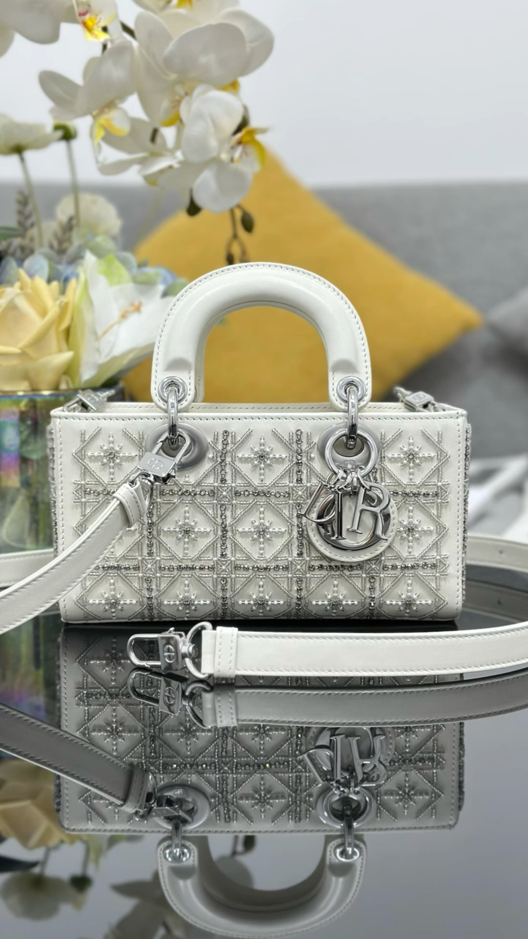 ❤️Nuevo modelo, pequeño diamante plateado blanco bordado de 22 cm, venta limitada