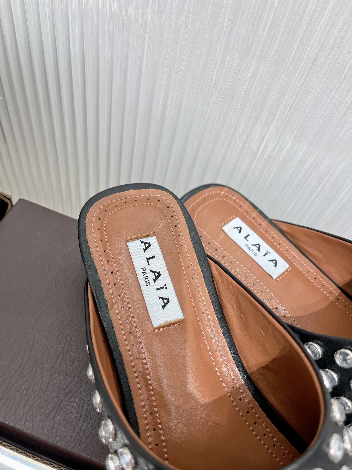 Alaia Ballet Flats: Sheepskin, Rubber Sole, Simple Style, Top Market Quality - 图片 4