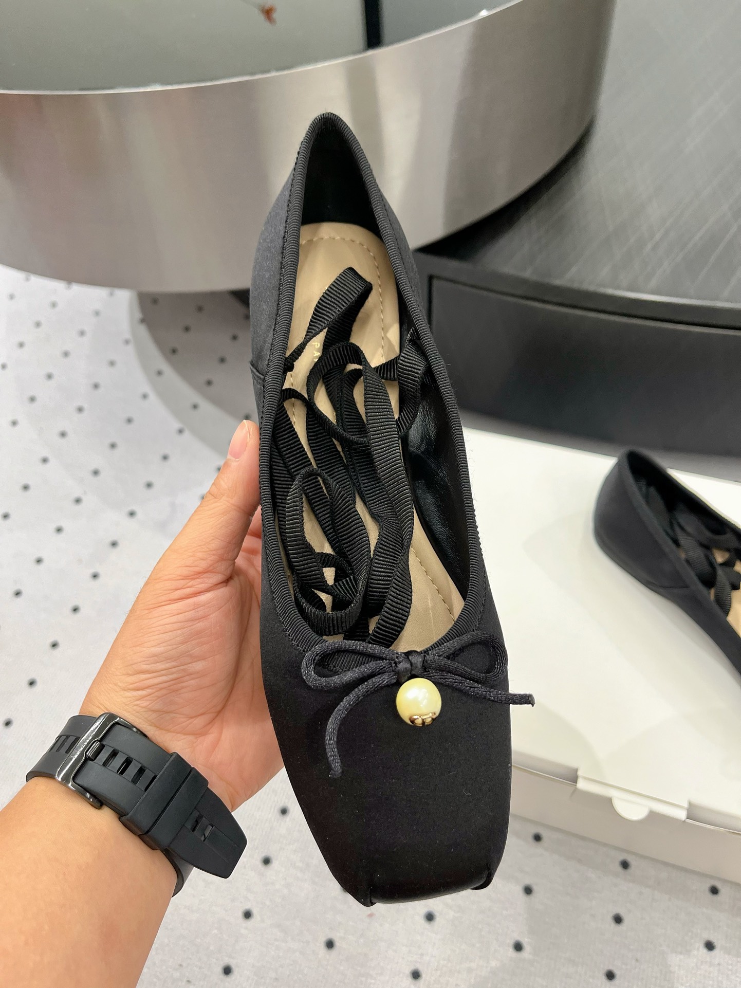 Dior 24FW Elegant Black Silk Ballet Flats with Ankle Ribbon 6 i1719211676 760 2