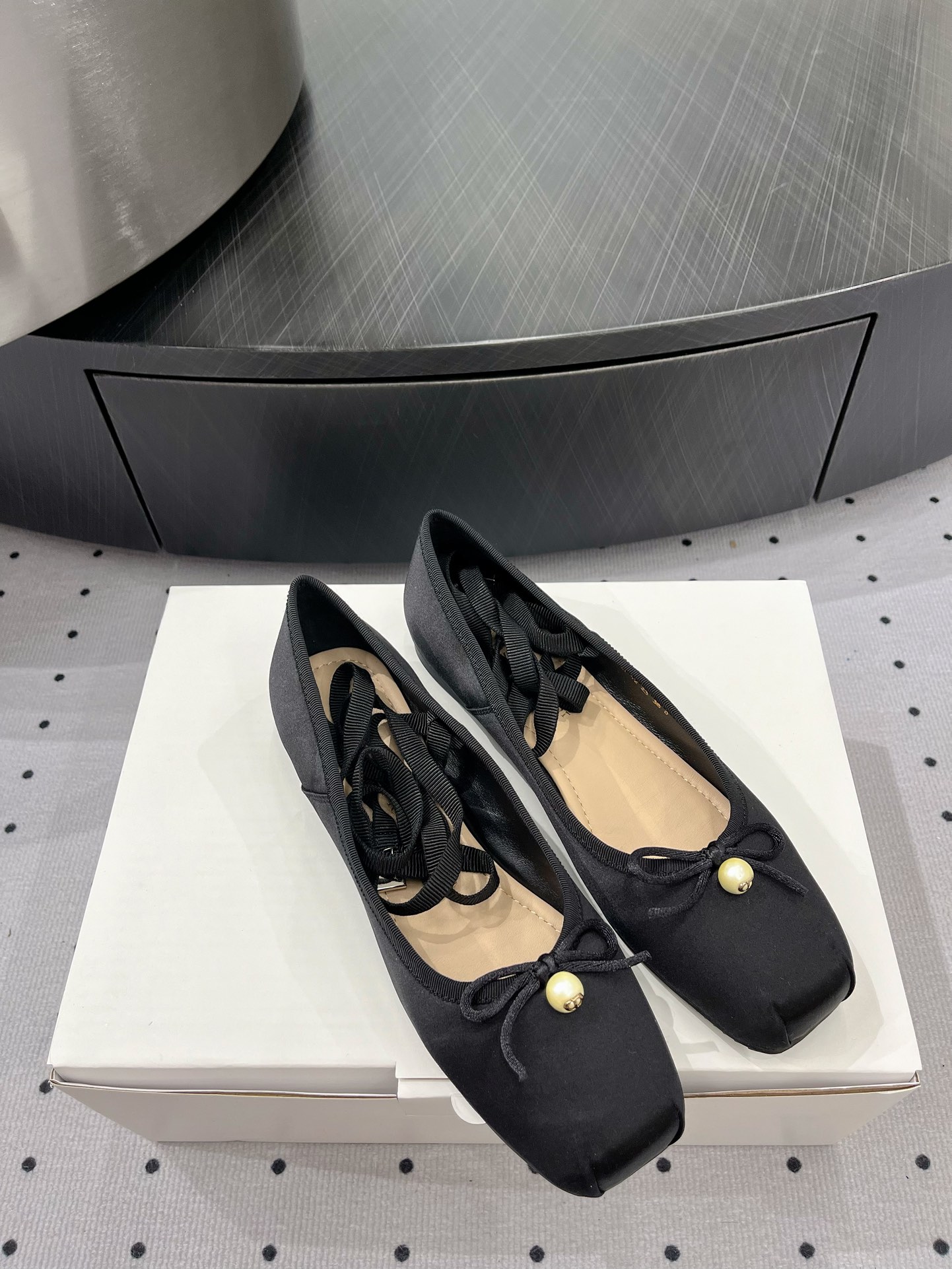 Dior 24FW Elegant Black Silk Ballet Flats with Ankle Ribbon 1 Dior 24FW Elegant Black Silk Ballet Flats with Ankle Ribbon