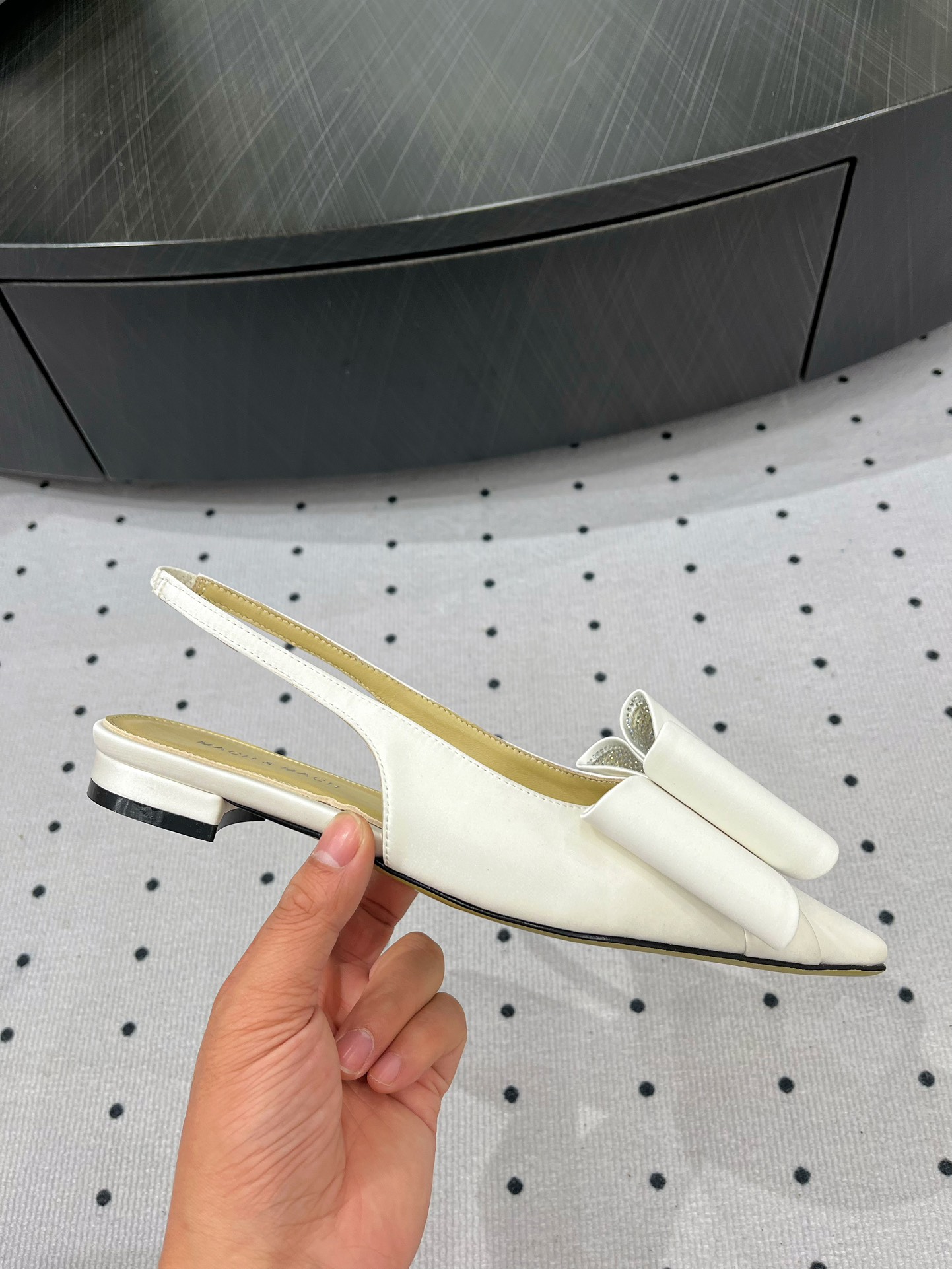 MACH & MACH Women's White Bow Slingback Silk Leather Pointed Toe Flats 7 i1733295923 6958 3