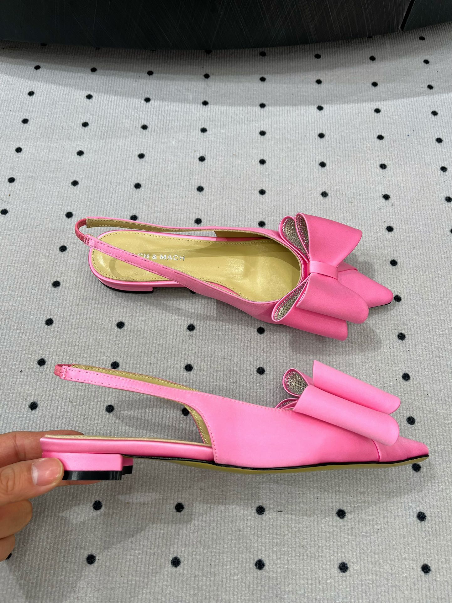 MACH & MACH Pink Silk Slingback Pointed-toe Pumps with Bow Detail 8 i1733296027 8800 0