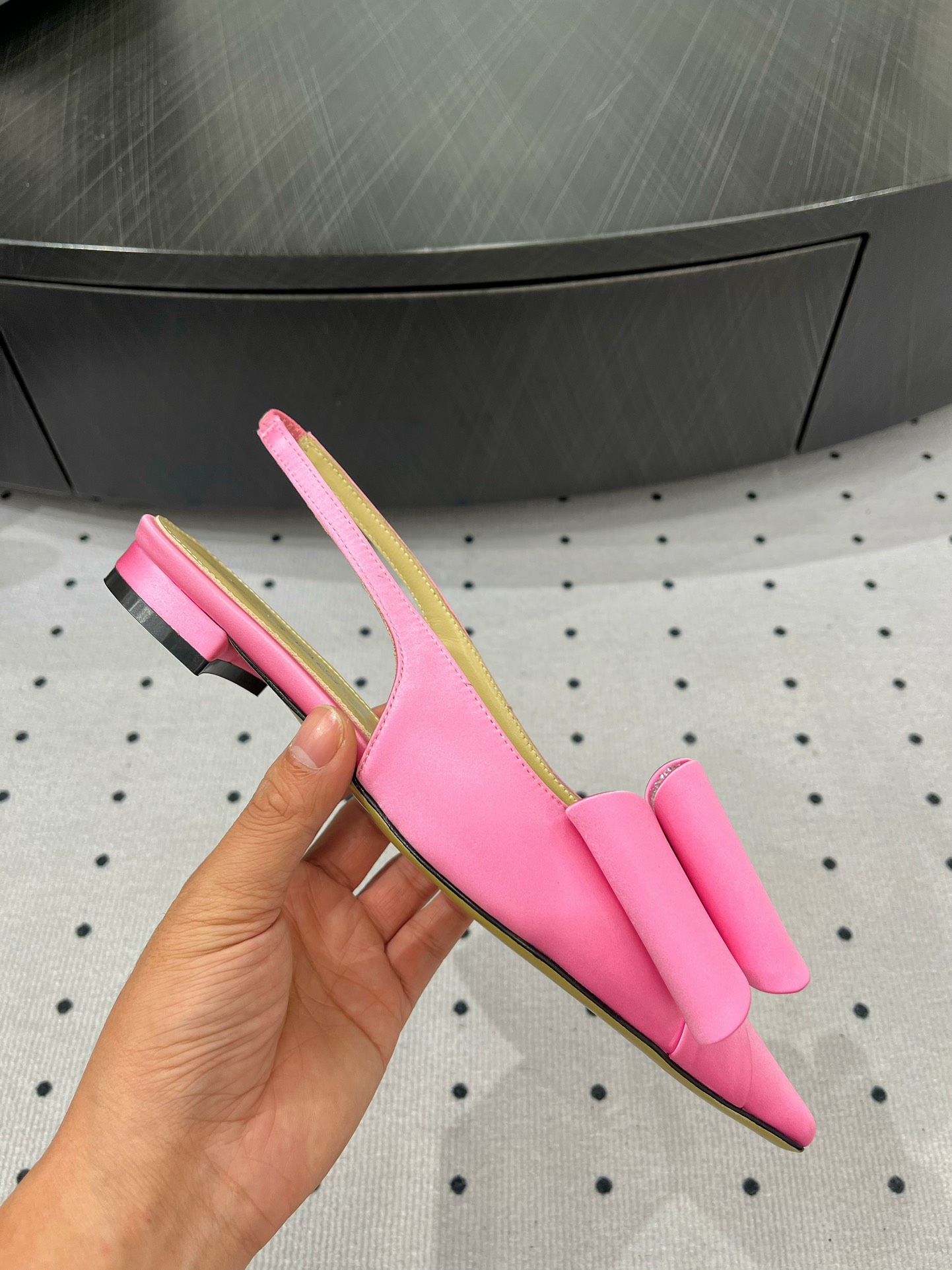 MACH & MACH Pink Silk Slingback Pointed-toe Pumps with Bow Detail 7 i1733296027 9523 1
