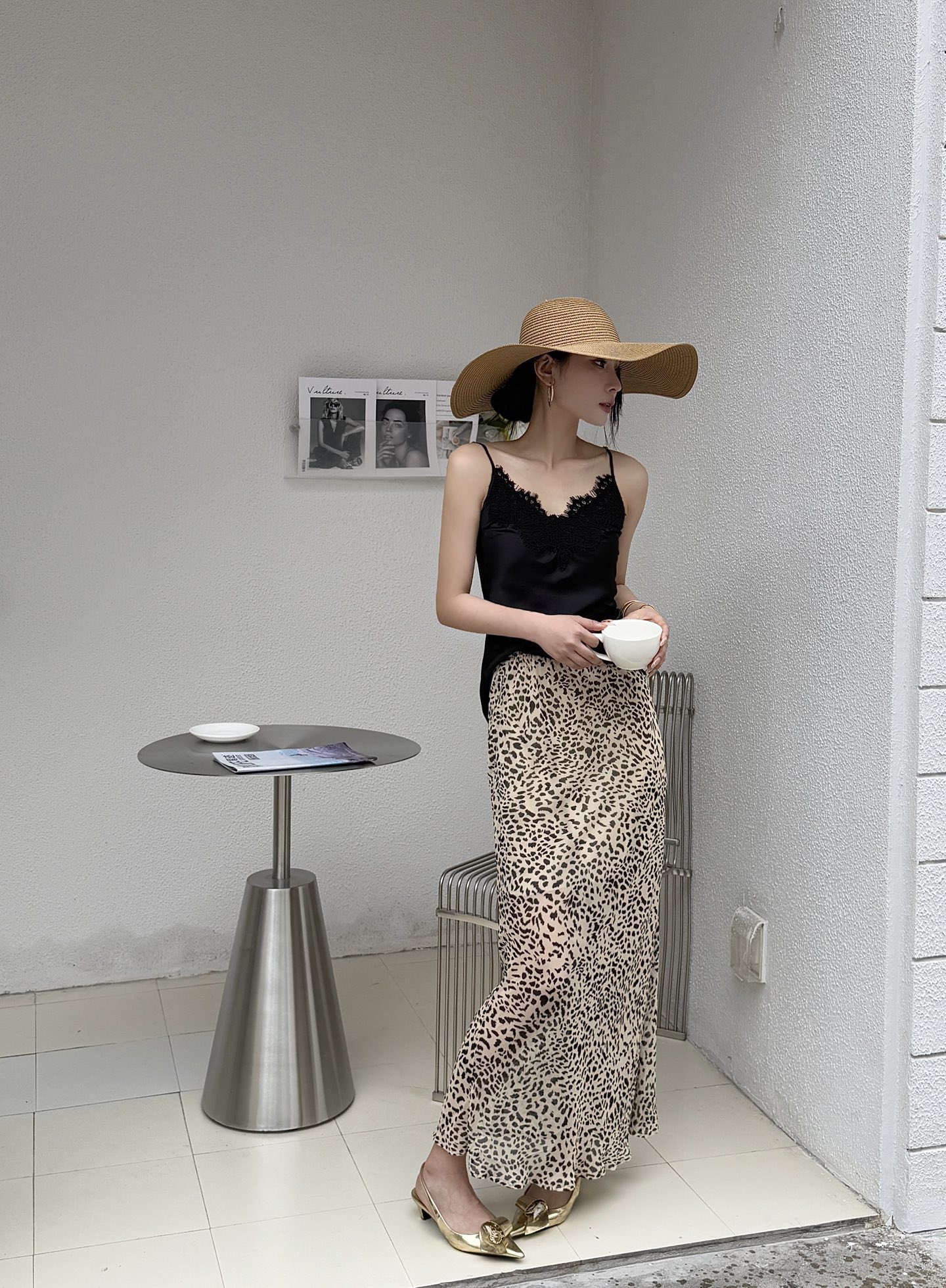 “High-Quality Women’s Suit Packaged with YSL, Korean Fragrance Tweezed Skirt Collection” - 图片 1