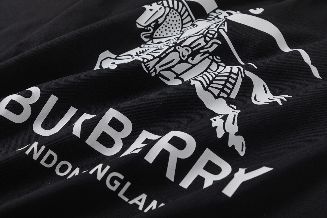 Burberry Haute Couture Designer Jacket Coat Ready-to-Wear Ref.2E1BC635 3