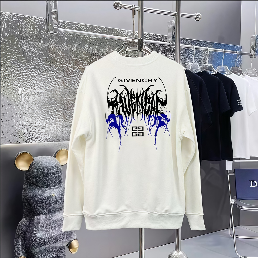 💰105   
 GIVENCHY    纪梵希印花圆领毛圈卫衣
1:1对版面料420克毛圈高克重百分百纯棉 提前做过预缩水1×1双纱洗一辈子都不会变形的 男女同款 官网细节 字母logo印花 三标齐全 防潮纸 区别市场通货 随意对比 
OXS版型 最大可穿200斤无压力 上身舒服有型

颜色：黑色，白色
尺码：XS-L